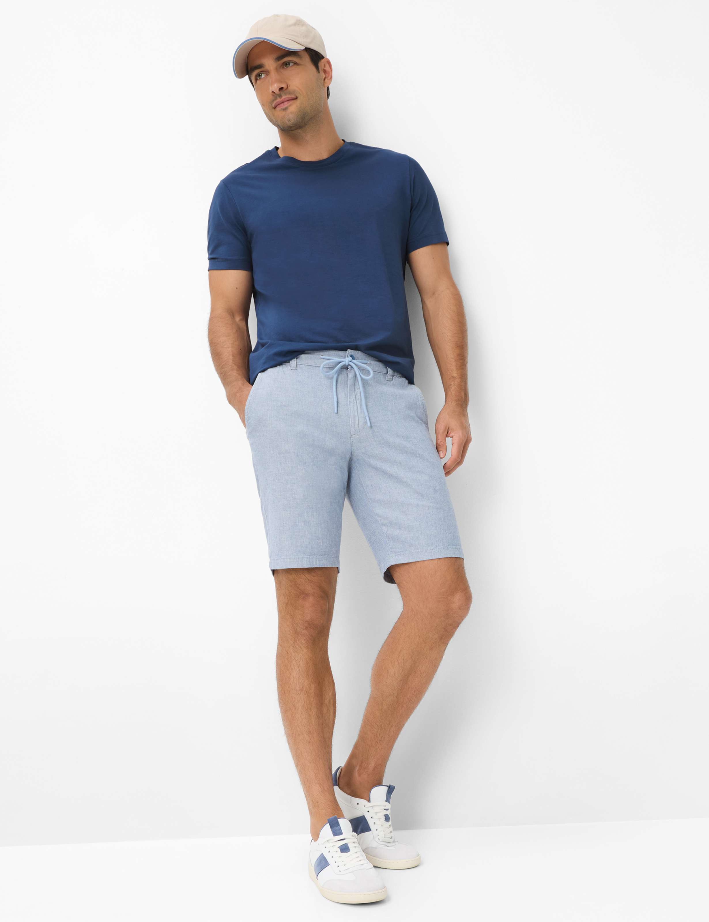 Herren Style BALU Blau Modern Fit Model Outfit