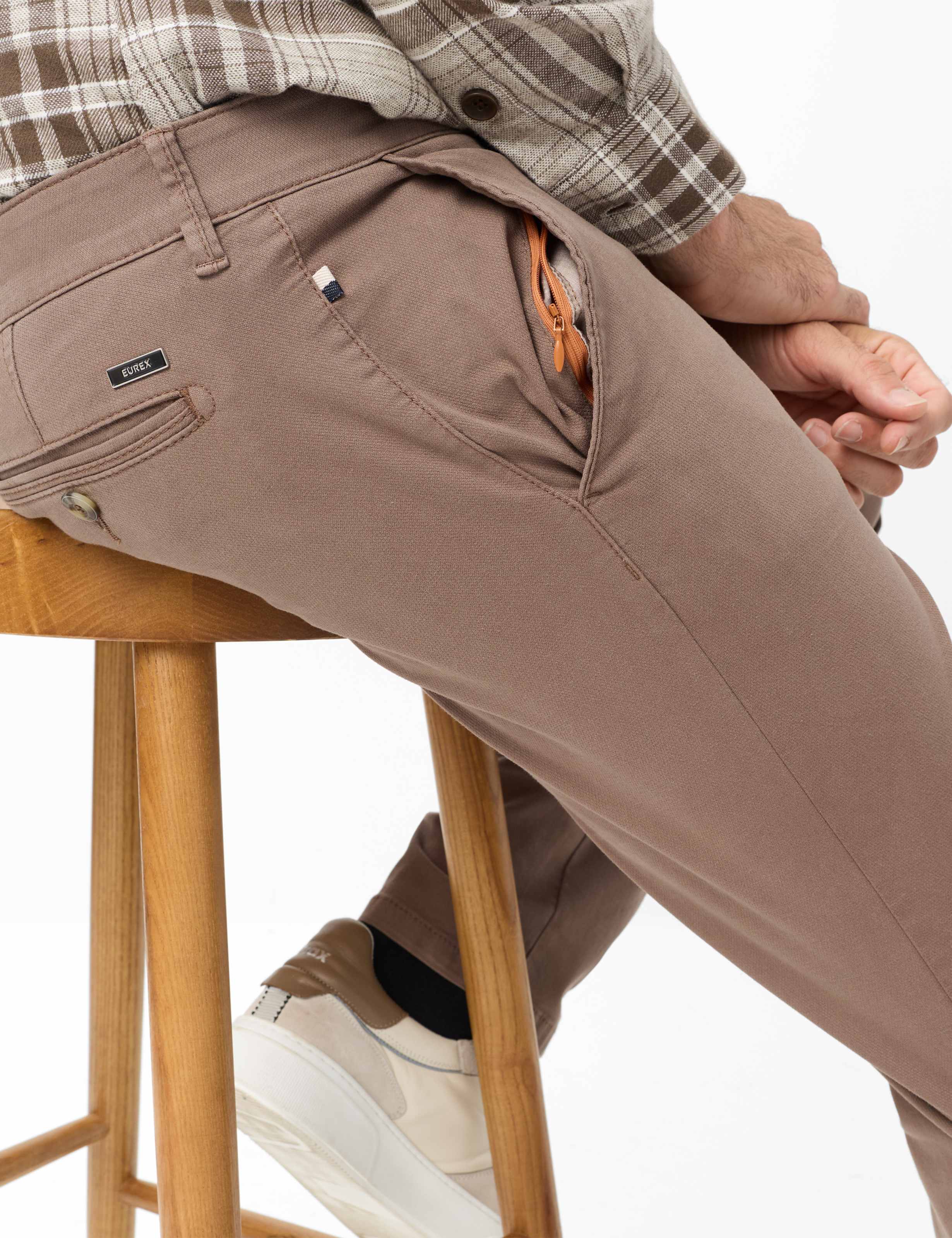 Heren Style JIM Bruin Regular Fit Detail 1