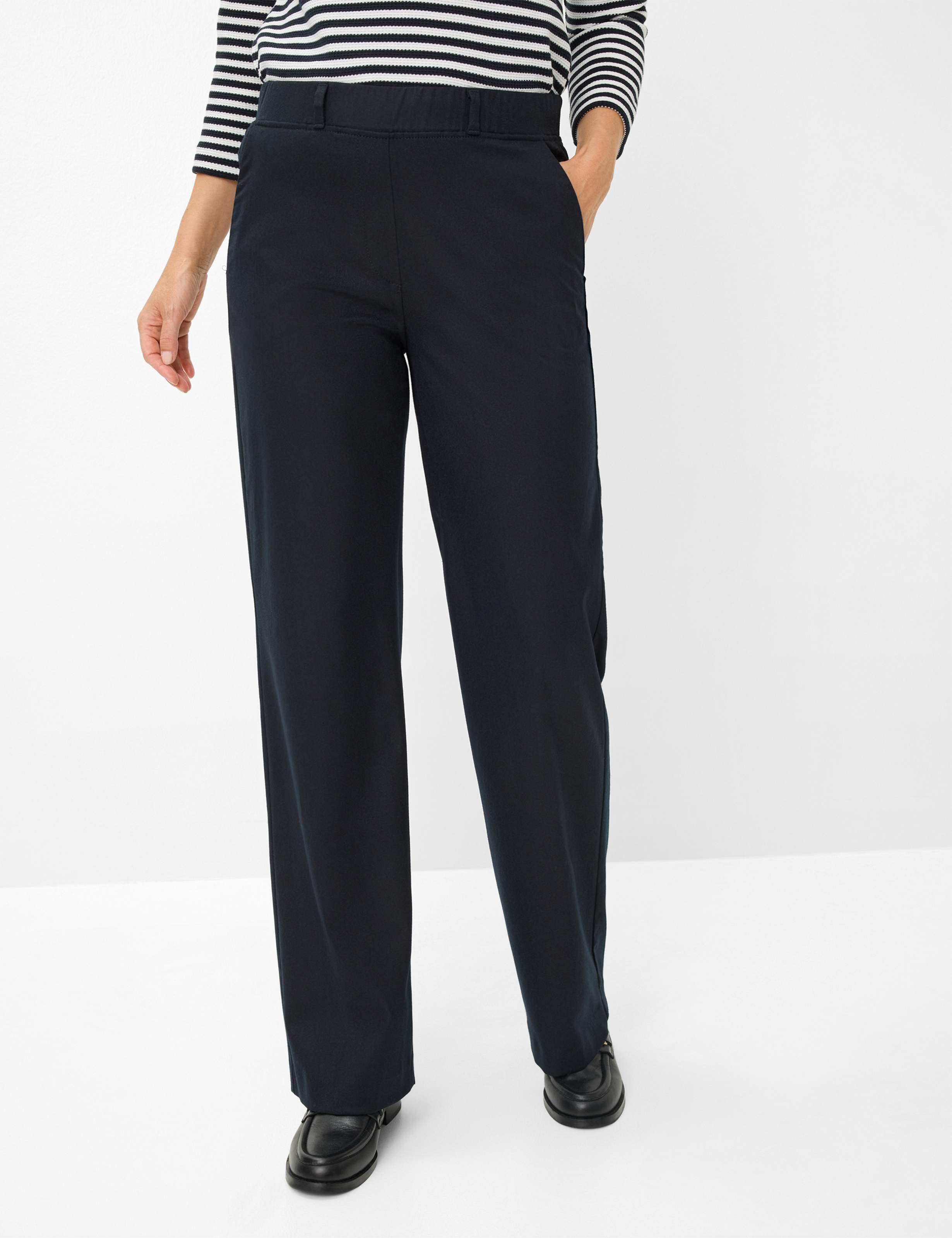 Blautöne, Damen, Style PAM FLARED, MODEL_FRONT_ISHOP