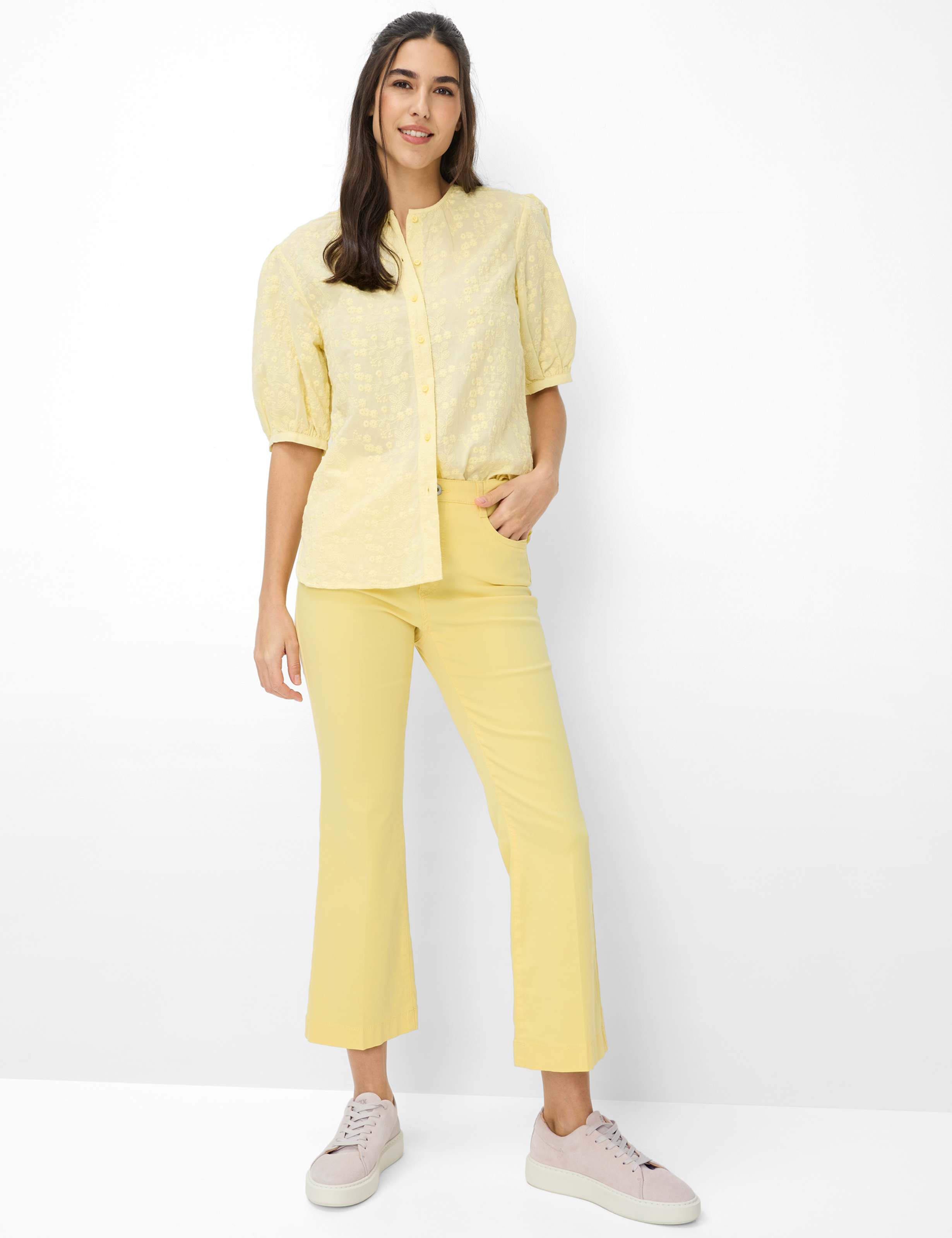 Damen Style MARY S BOOT Denim Hellgelb Regular Fit Model Outfit