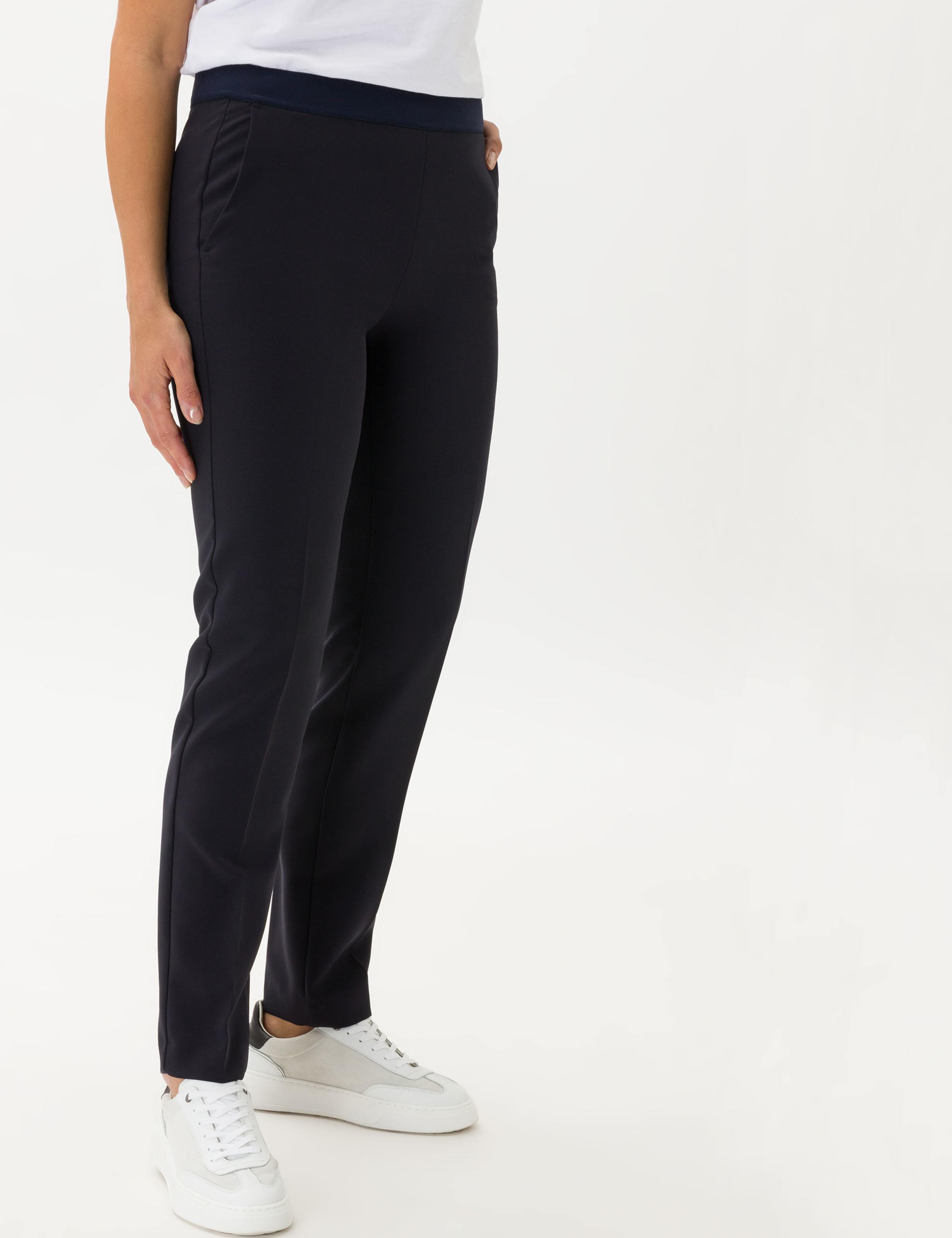 Damen Style LIV Dunkelblau Super Slim Fit Model Rueck