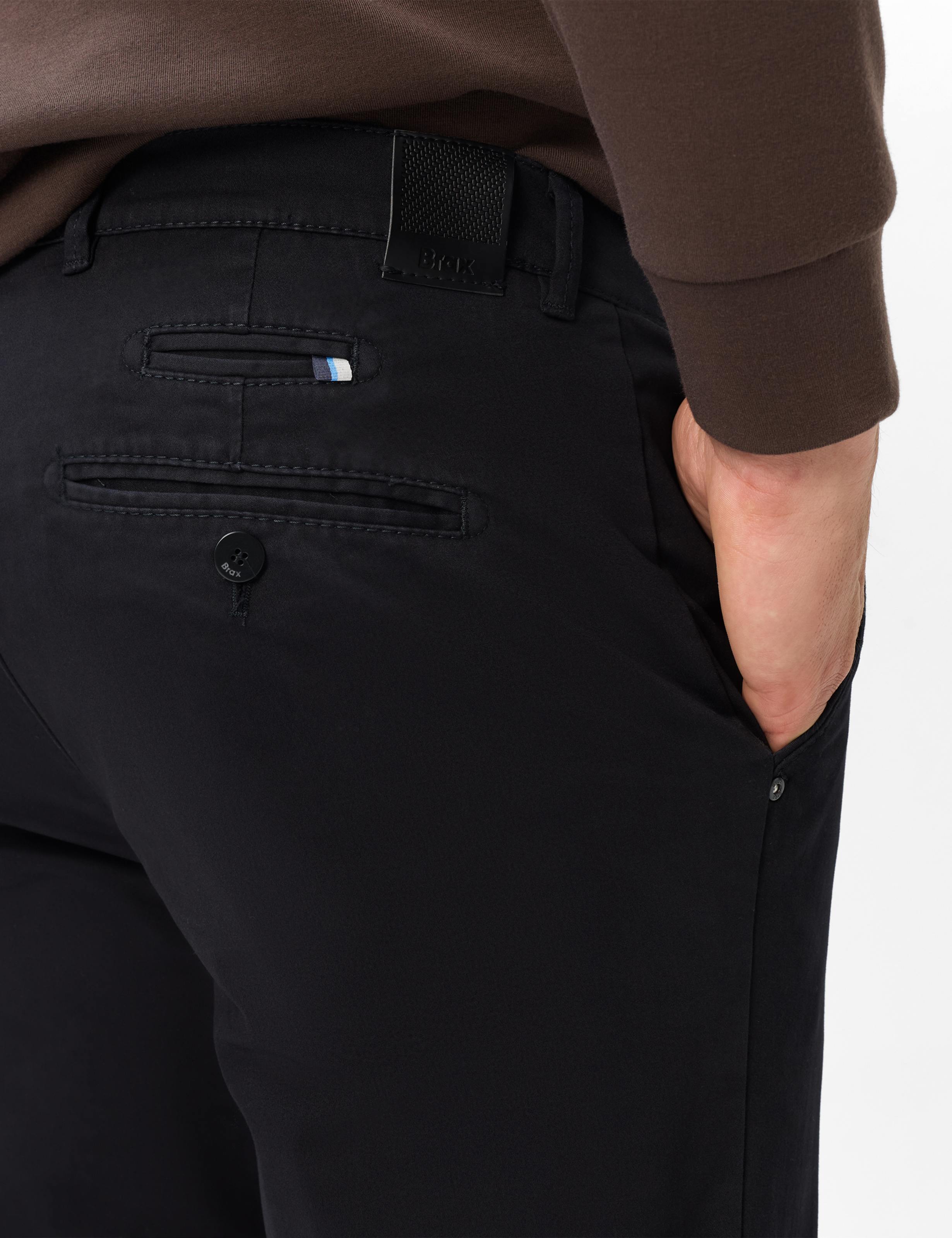 Herren Style FABIO TT Schwarz Modern Fit Detail 2