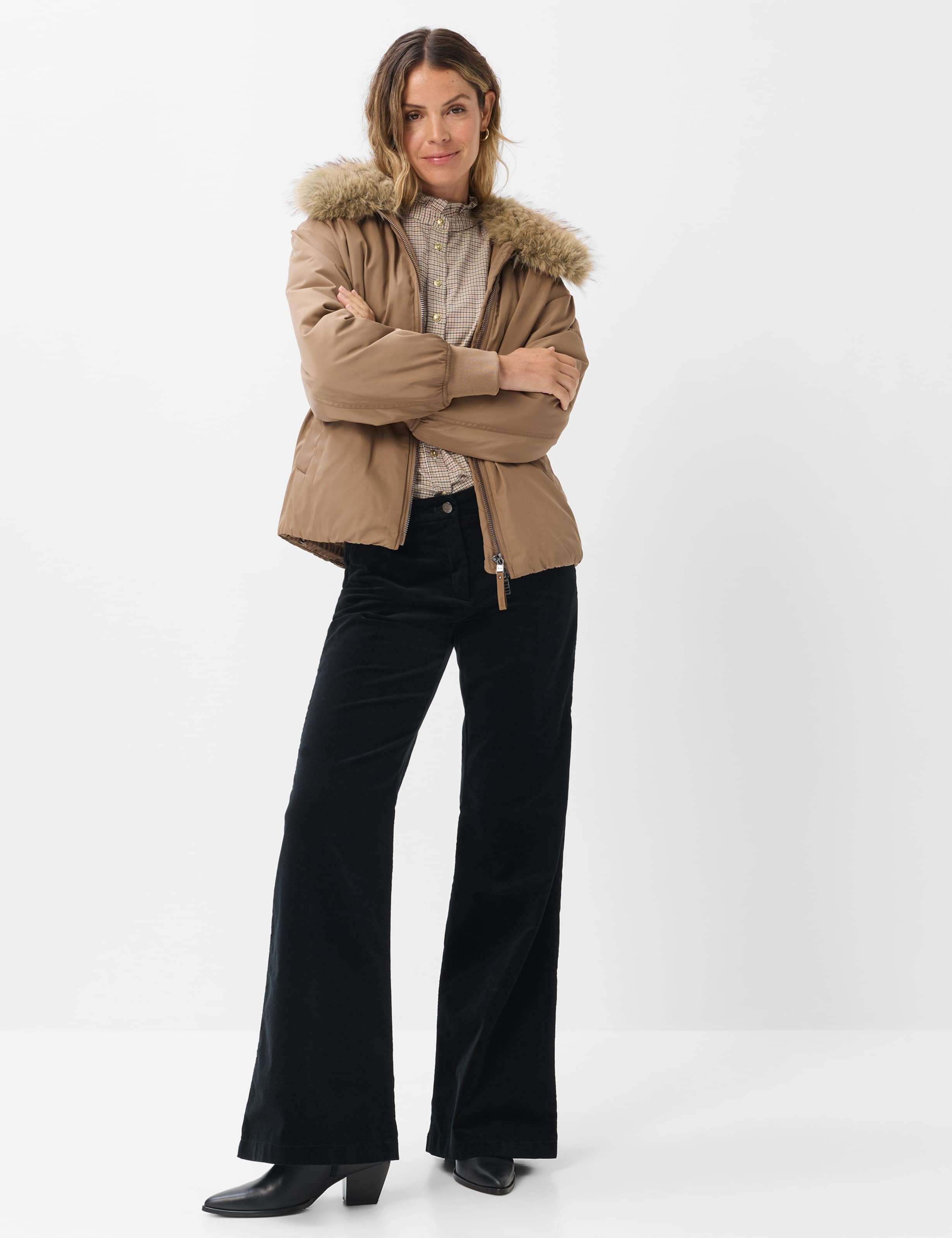 Women Style MAINE Black Wide Leg Model Outfit