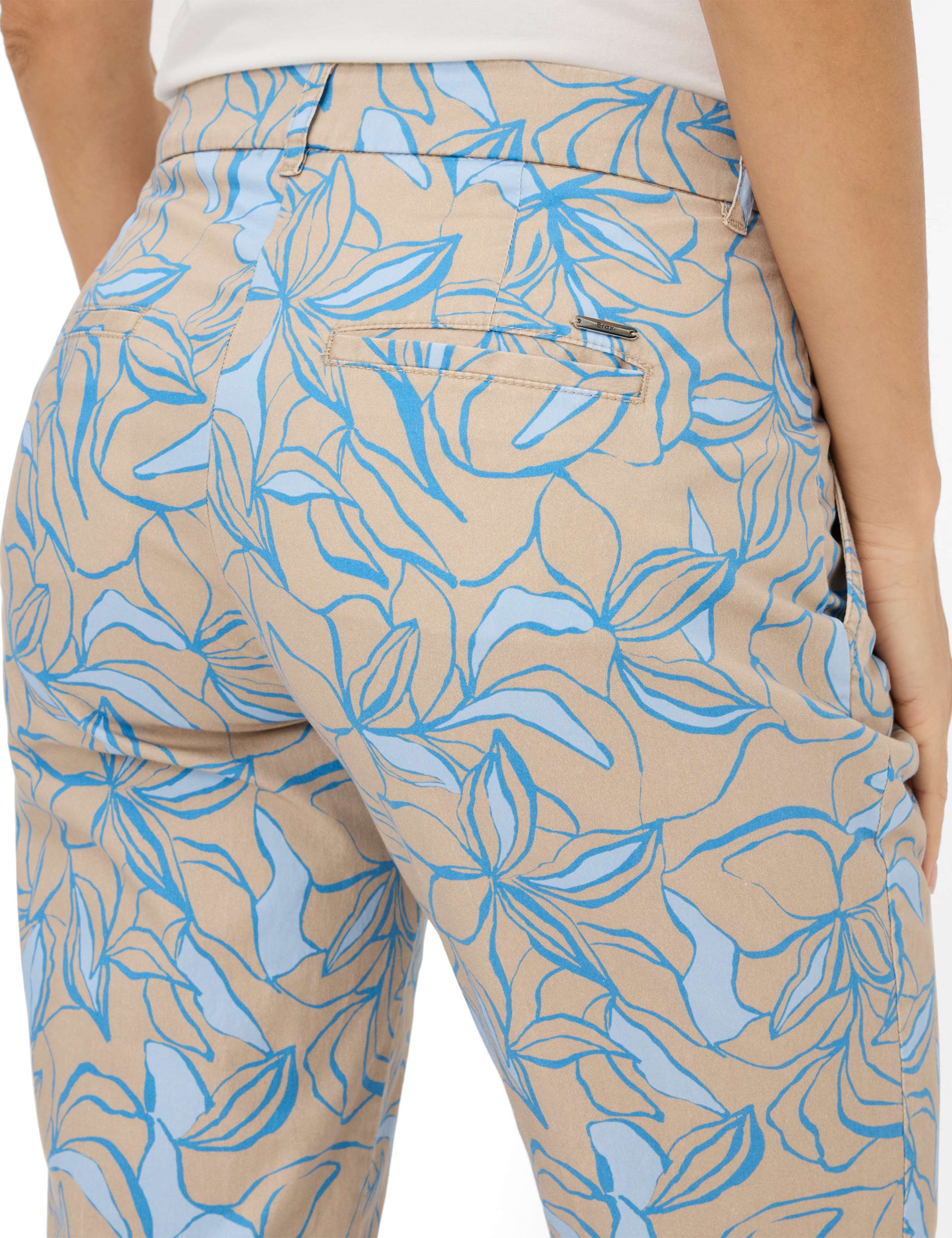 Women Style MARON S Multicolored Regular Fit Detail 2