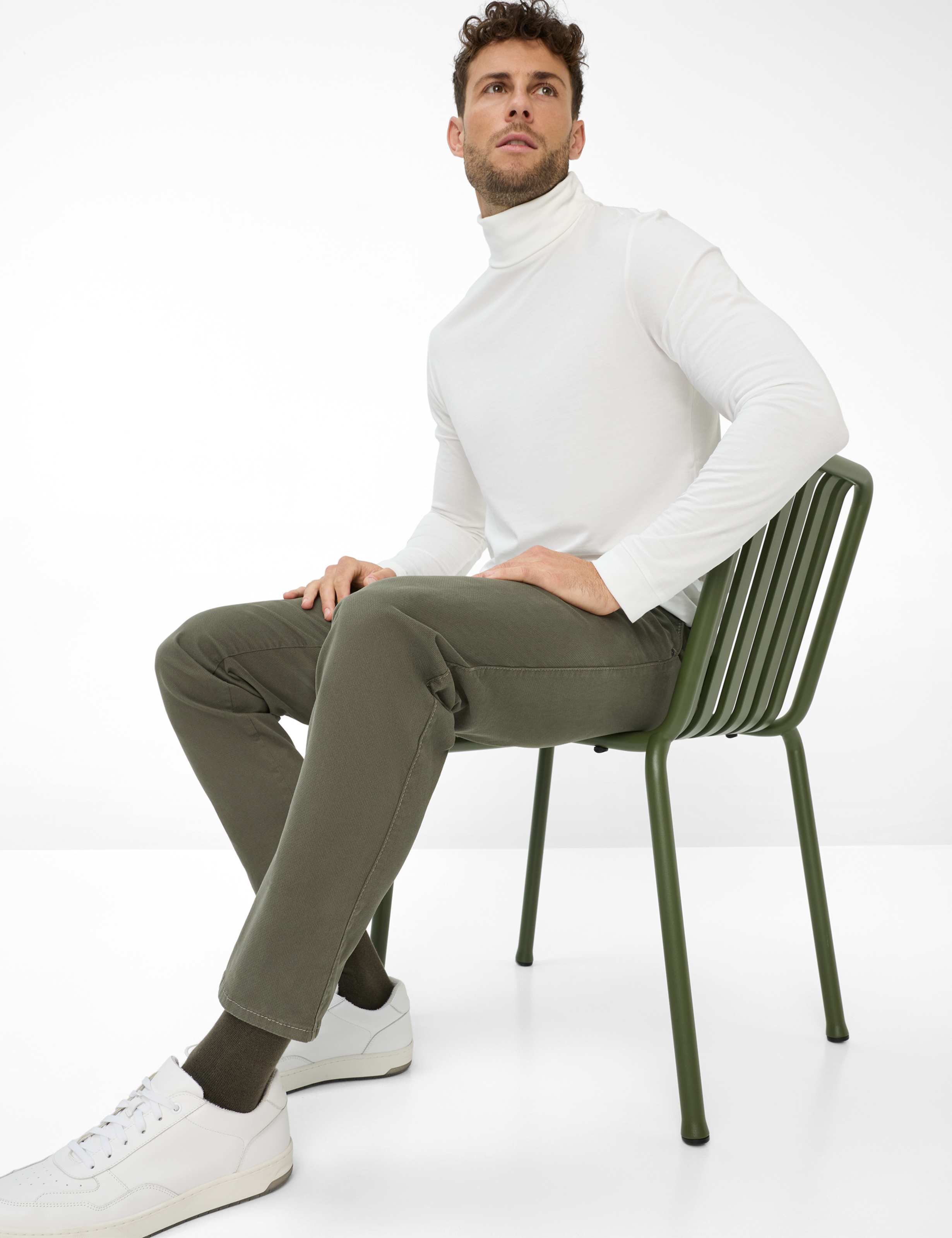 Herren Style FABIO IN Grün - Oliv Modern Fit Detail 1