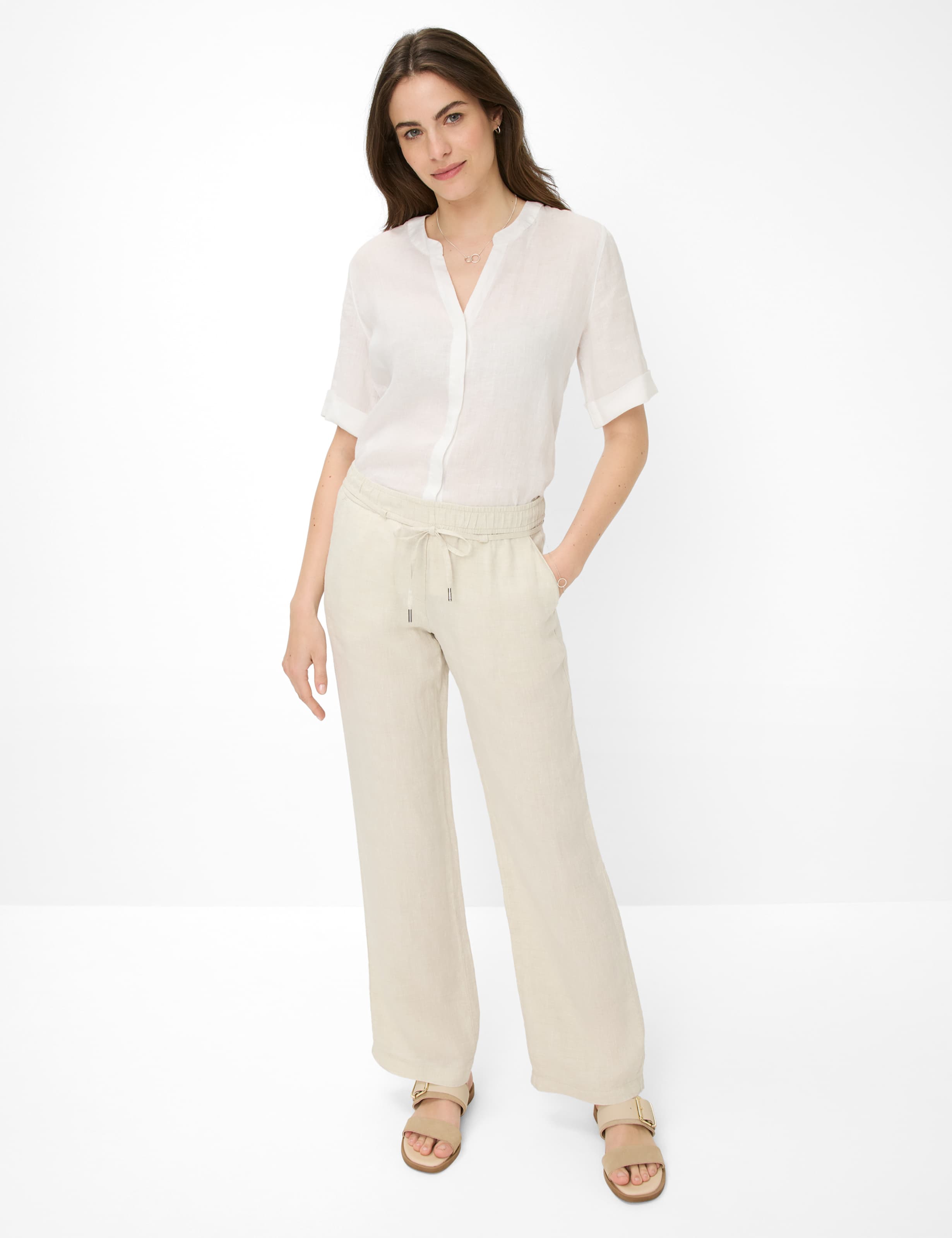 Women Style FARINA Light Beige Wide Leg Model Outfit