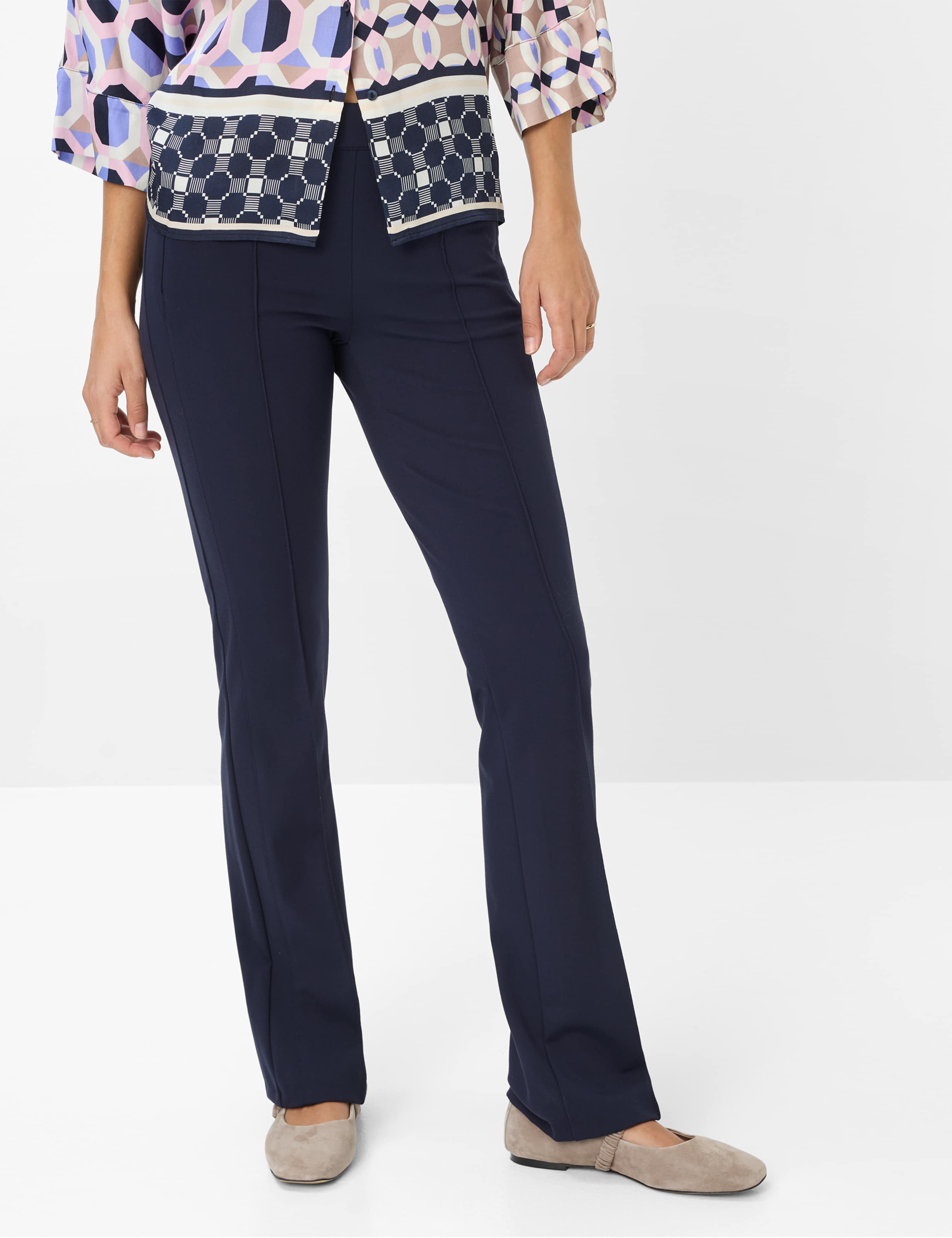 Blautöne, Damen, Style MALOU, MODEL_FRONT_ISHOP