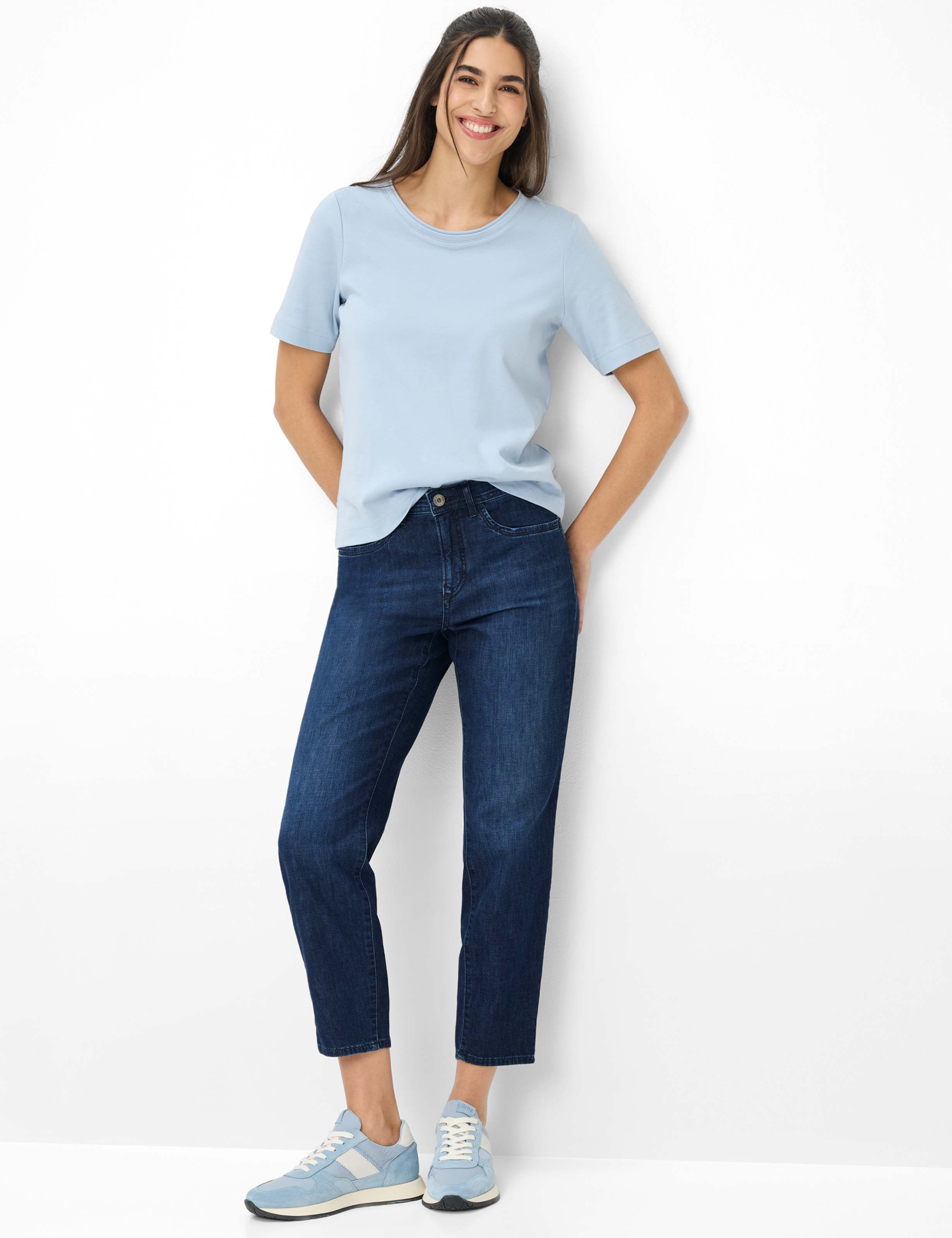 Dames Style CAROLA S Denim Donkerblauw Feminine Fit Model outfit