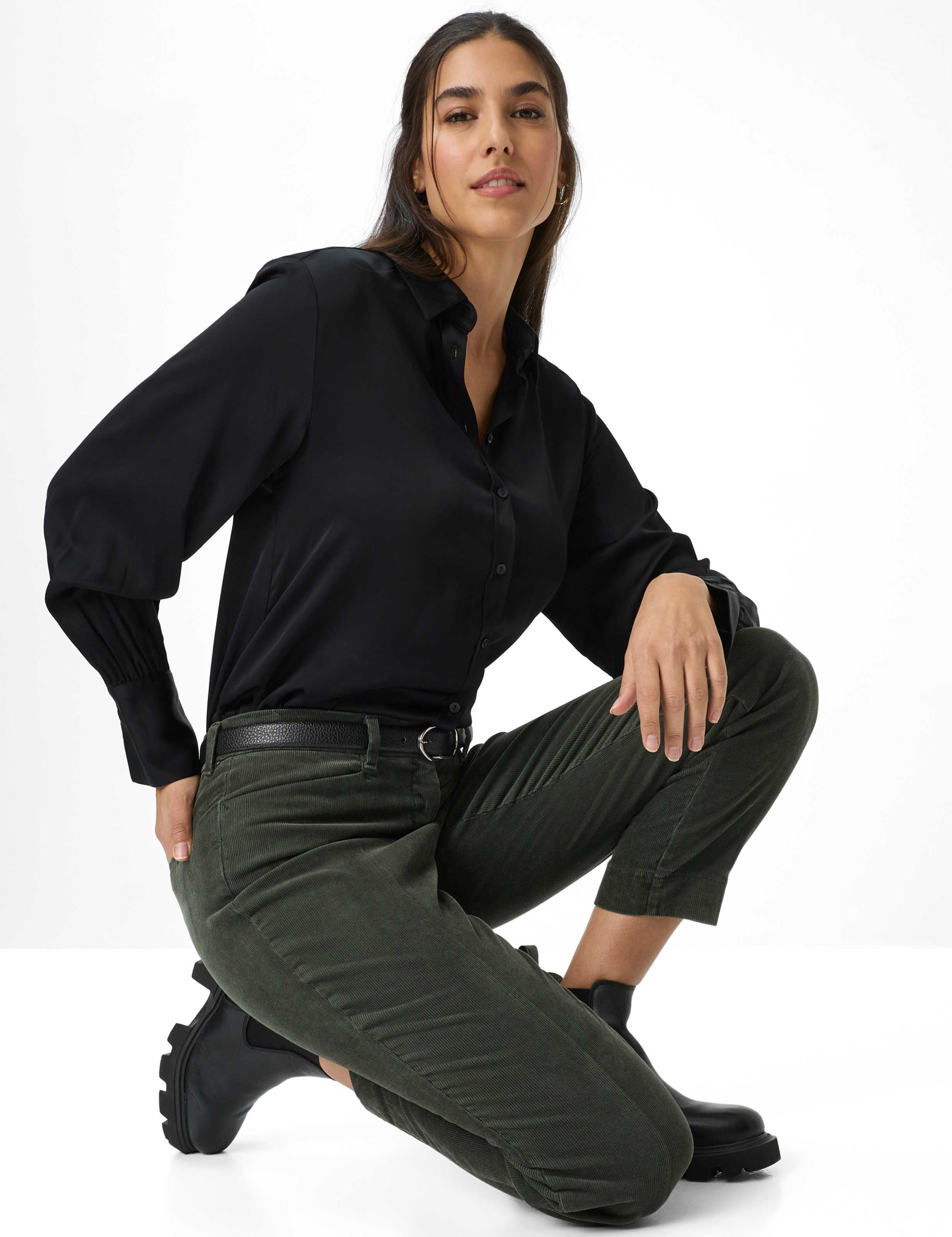 Femme Style MARA S Vert Foncé Regular Fit Détail 1