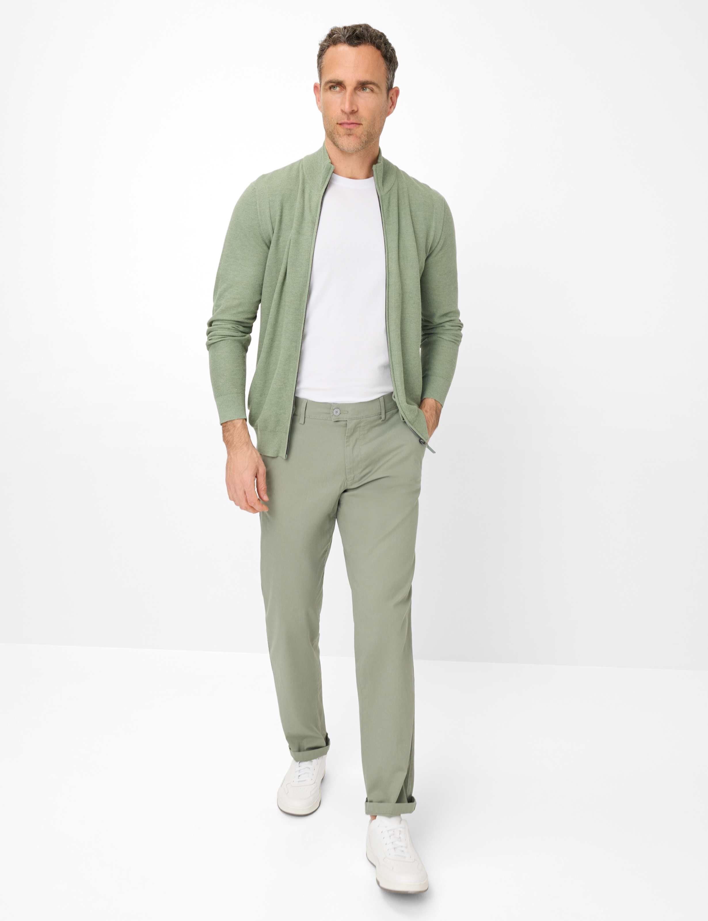 Herren Style THILO Grün Regular Fit Model Outfit