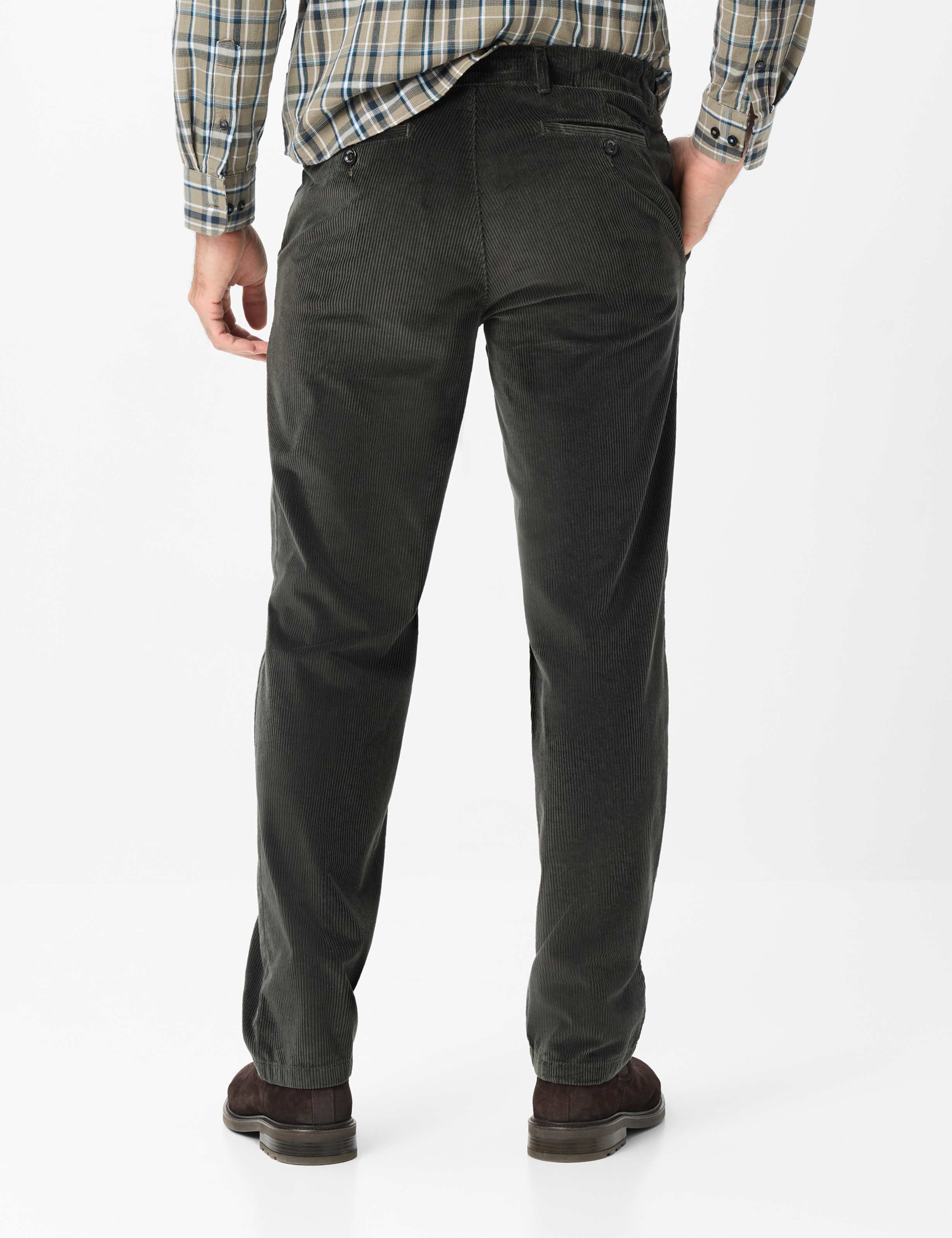Shades of Green, Men, Style THILO, MODEL_RUECK_ISHOP