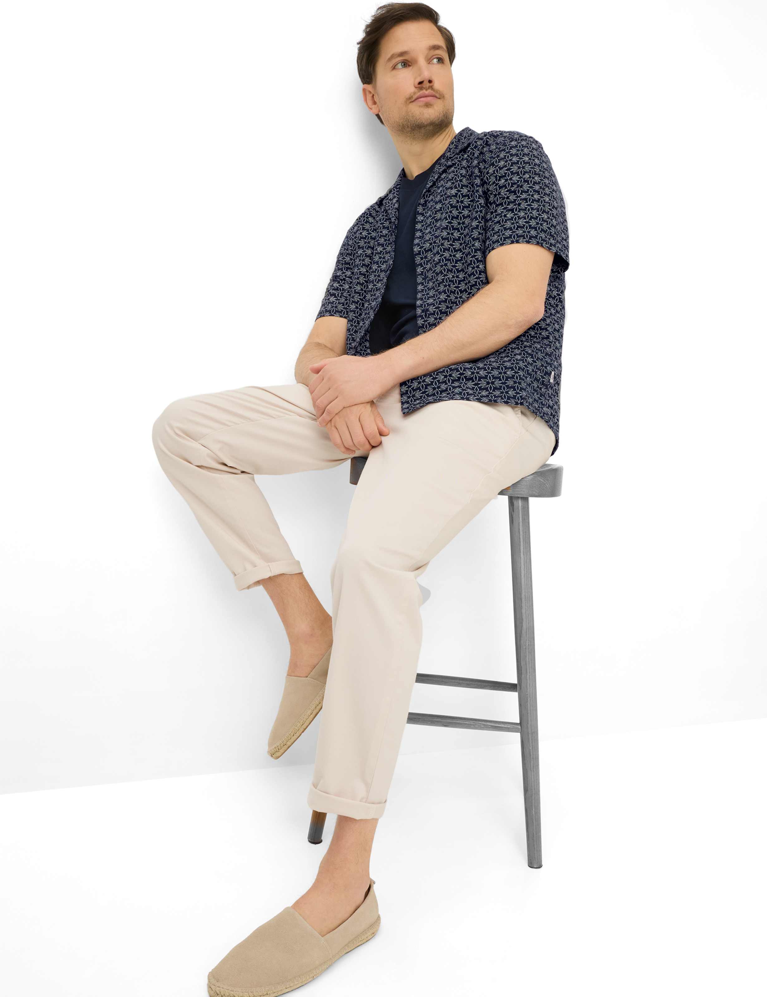 Men Style TINO Light Beige Tapered Fit Detail 1