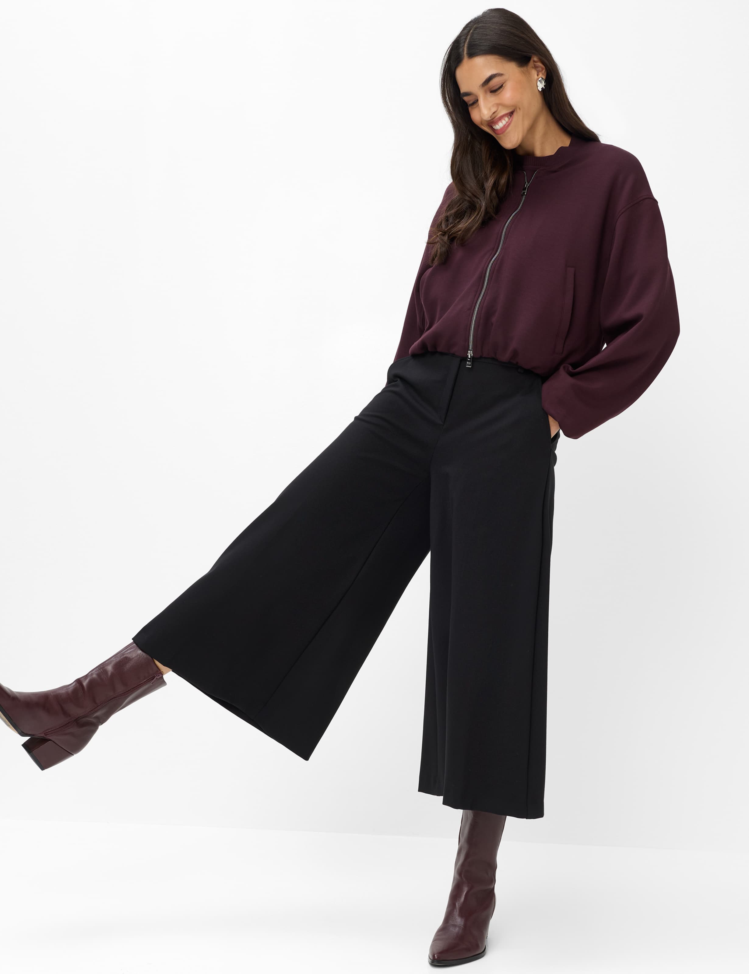 Dames Style MELLI S Zwart Wide Leg Model outfit