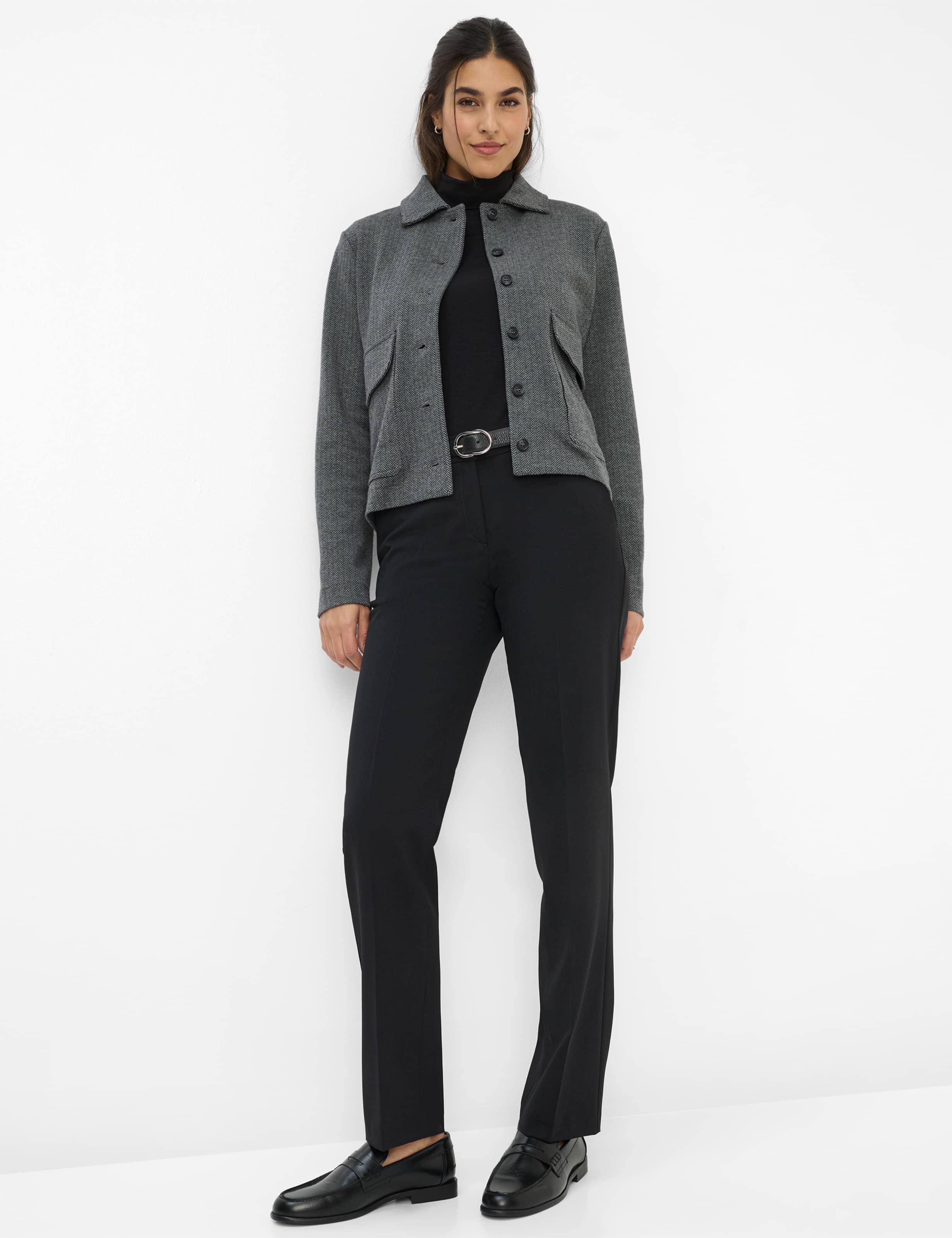 Women Style BETTE L Black  Model Outfit