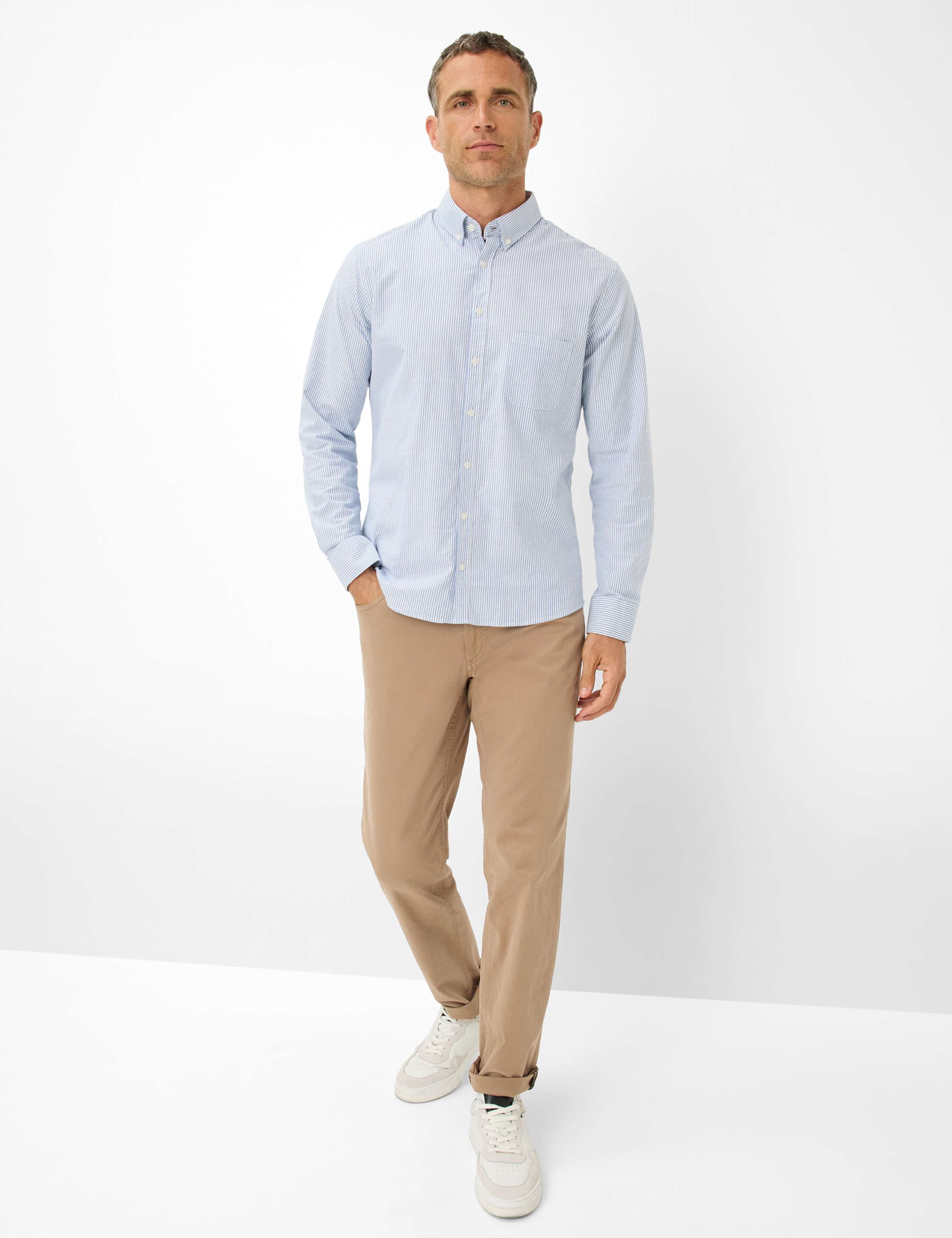 Heren Style LUKE Beige Modern Fit Model outfit