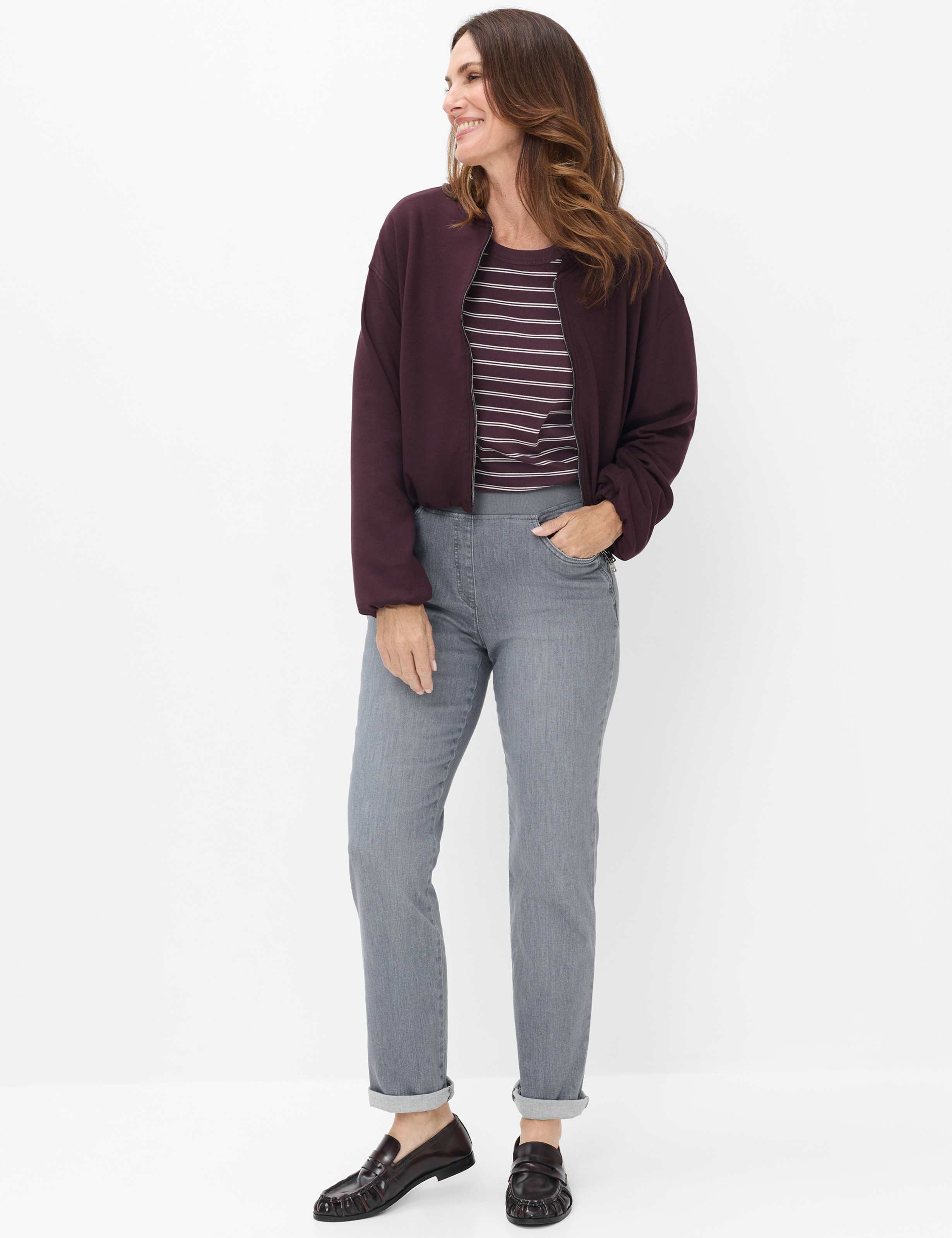 Damen Style CARINA Denim Grau Comfort Plus Fit Model Outfit