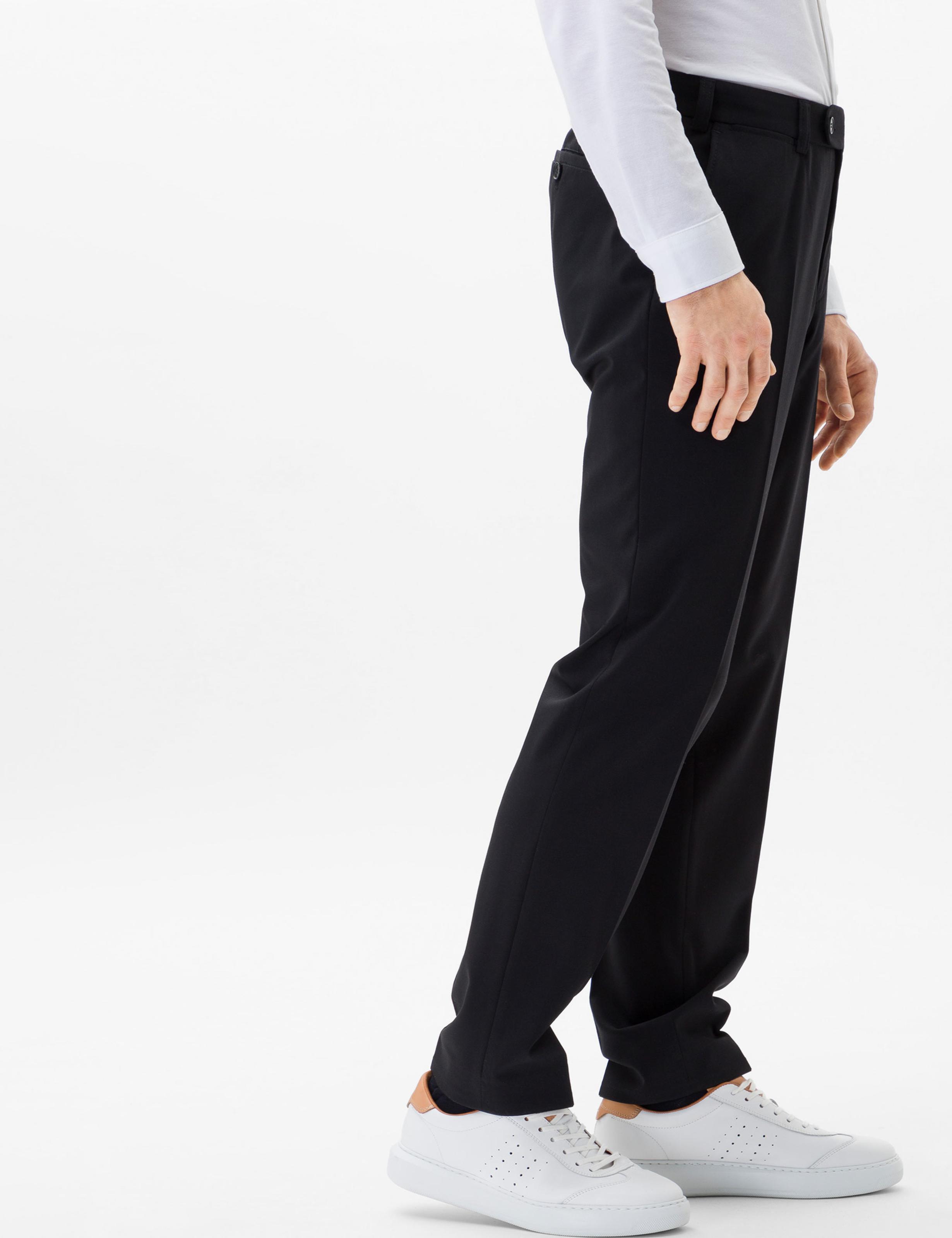 Herren Style JAN Schwarz Regular Fit Model Rueck