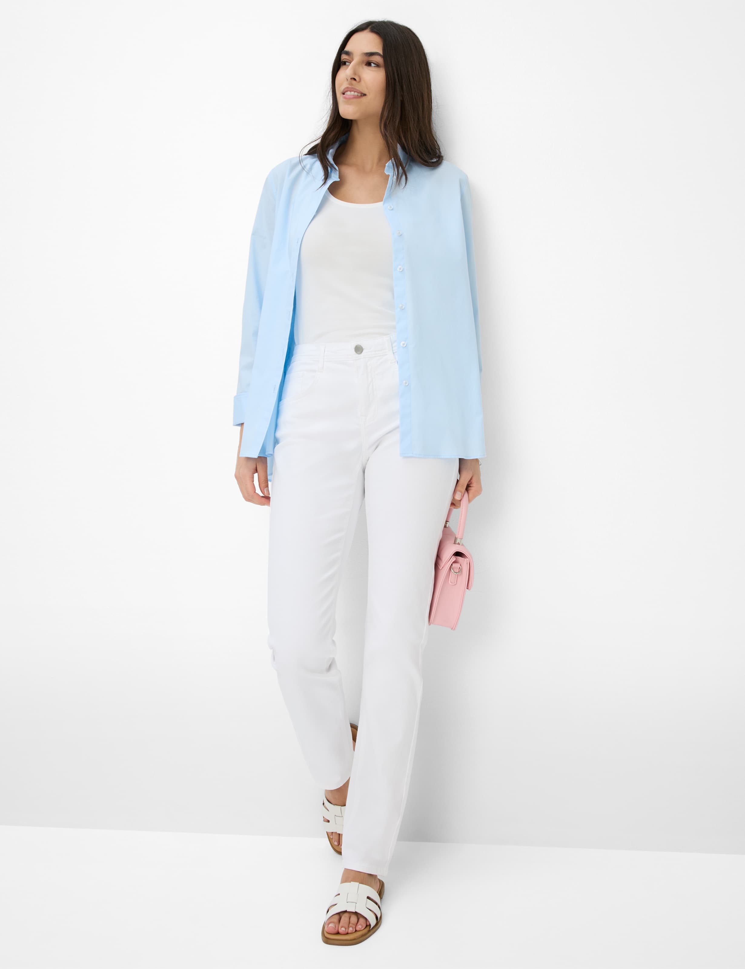 Damen Style MARY Denim Weiß Regular Fit Model Outfit