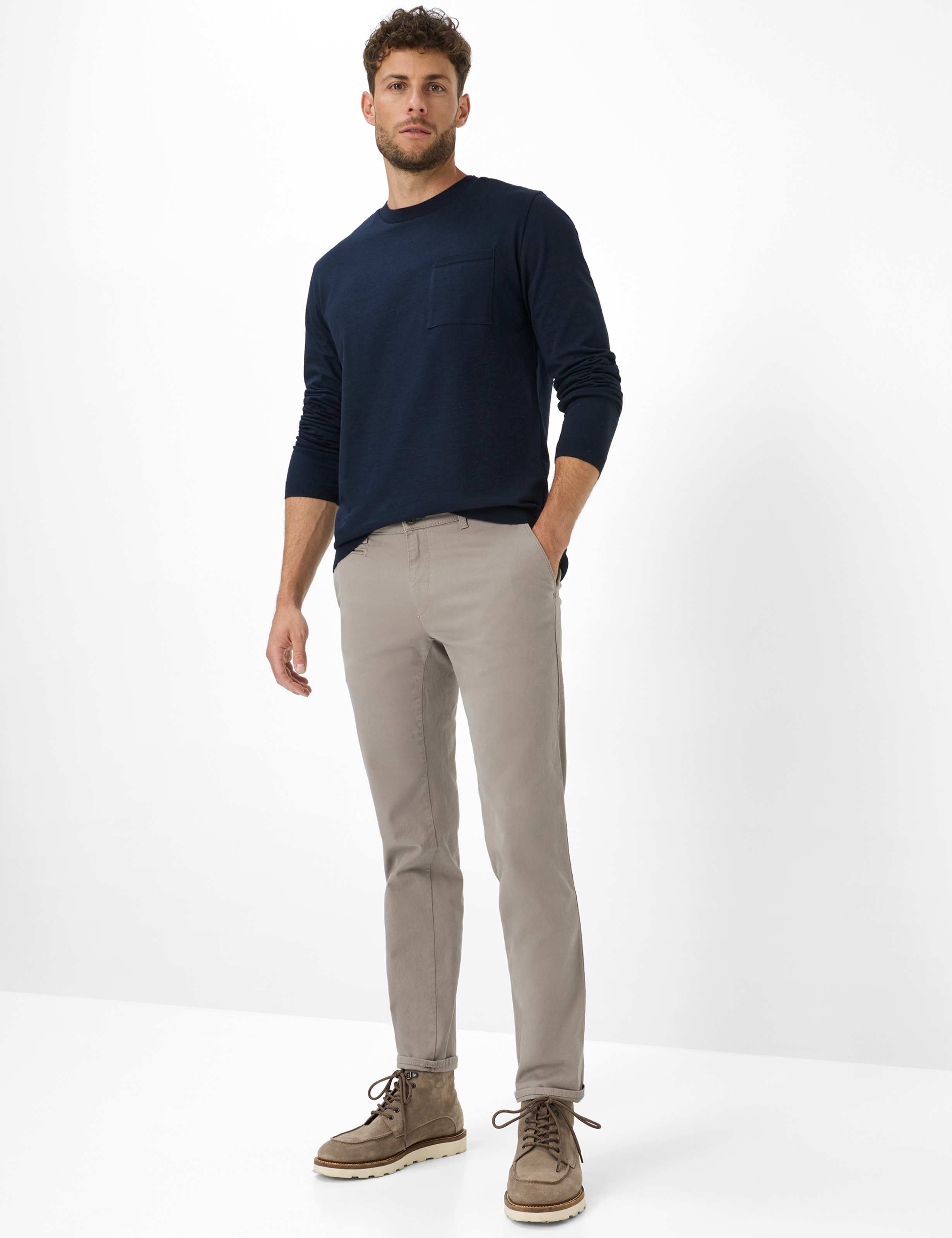Herren Style FABIO IN Hellbraun Modern Fit Model Outfit