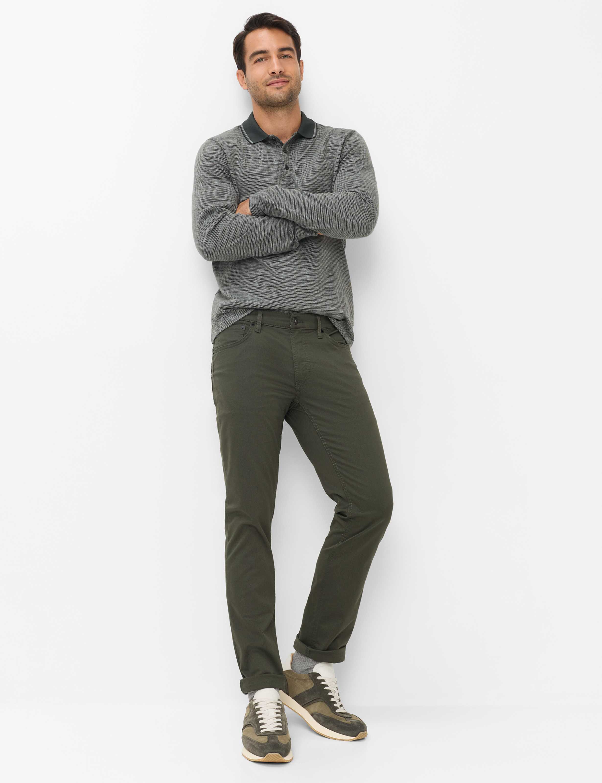 Men Style CHUCK Green Modern Fit Model Outfit