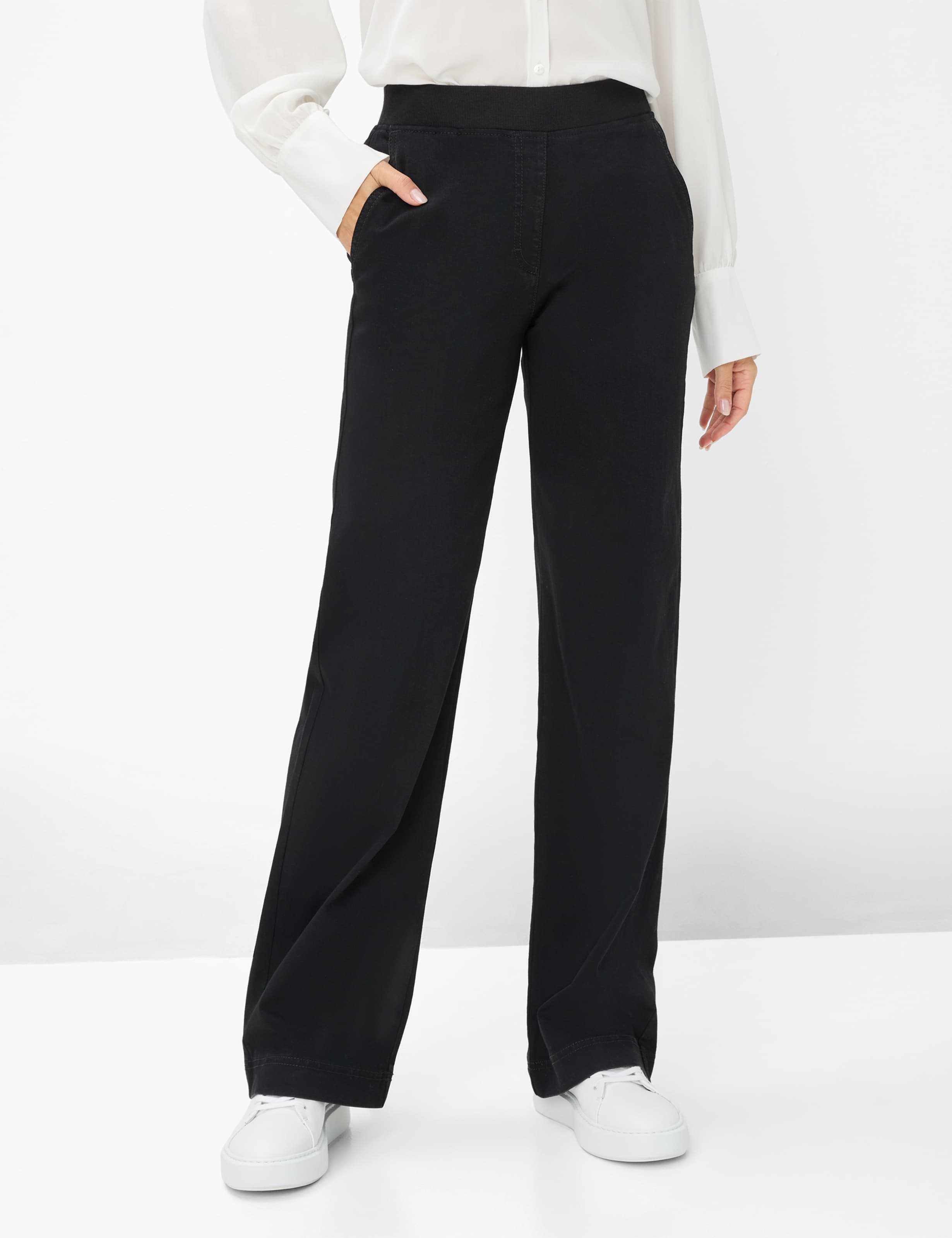 Schwarz, Damen, Style PAM FLARED, MODEL_FRONT_ISHOP