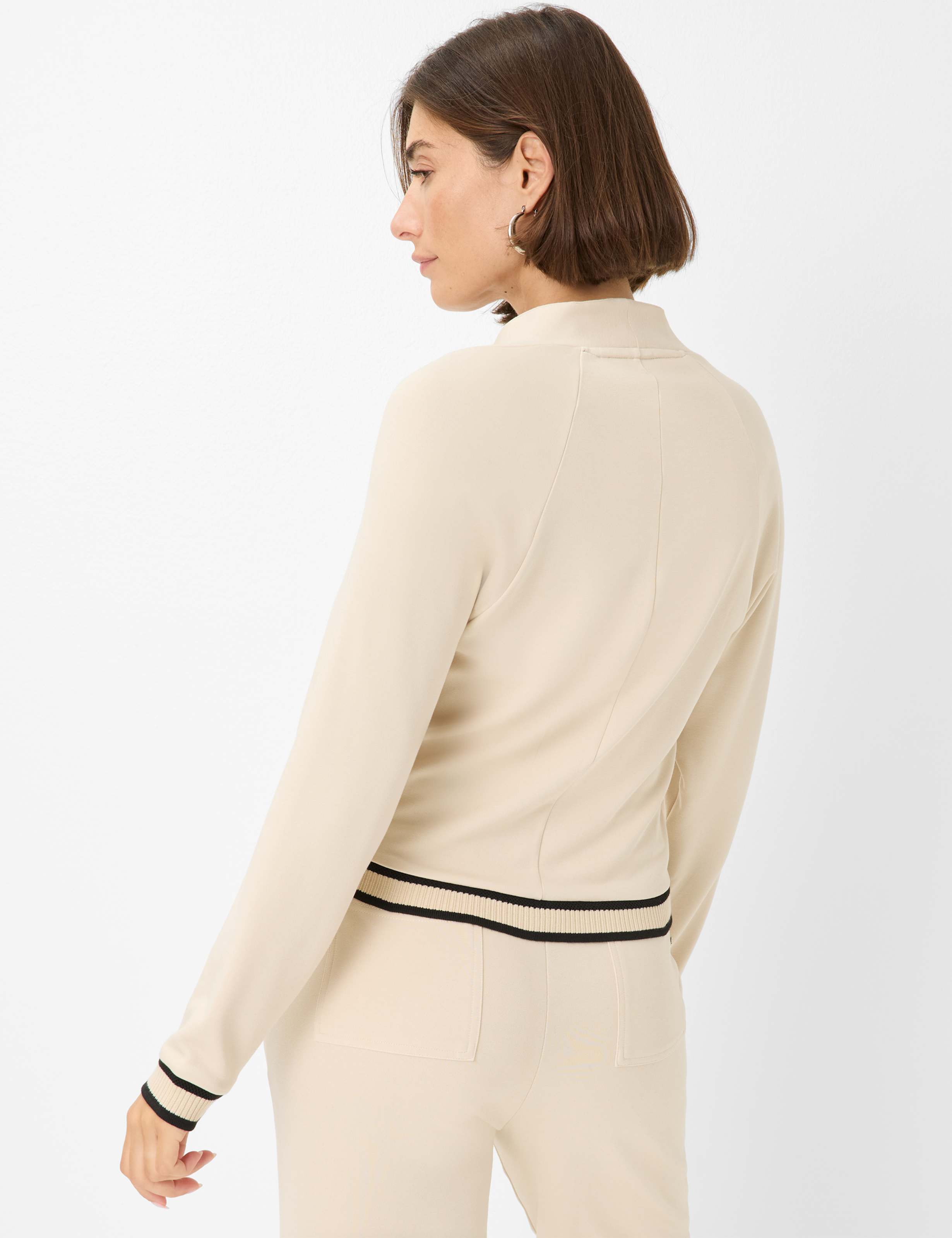 Dames Style BELE L Crème Wit  Model achterkant