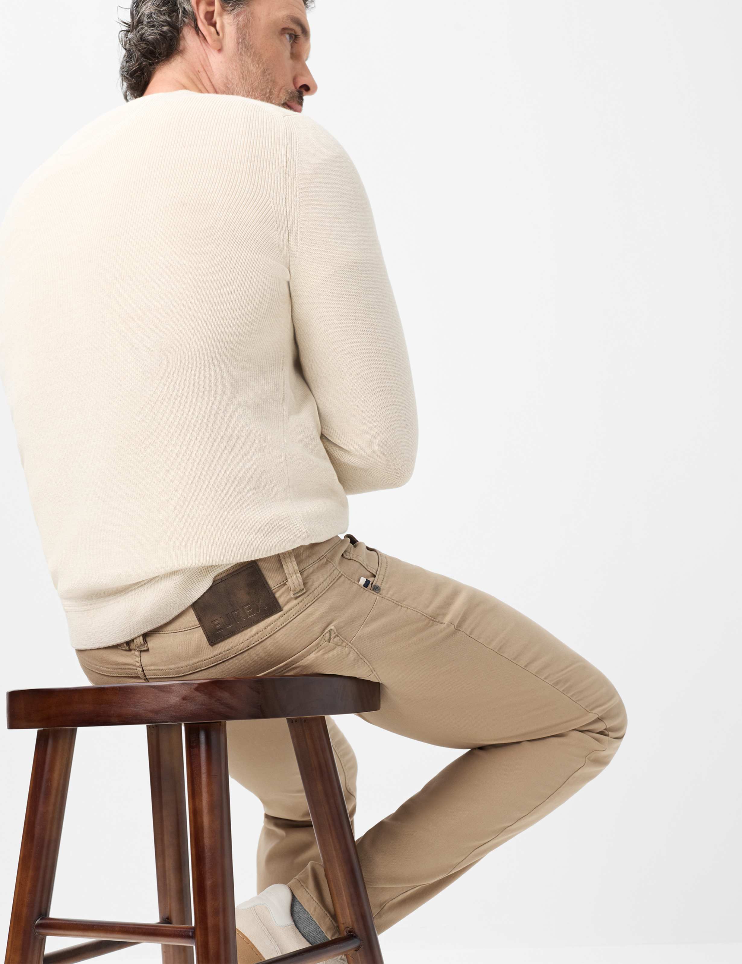 Men Style LENN Beige Modern Regular Fit Detail 1