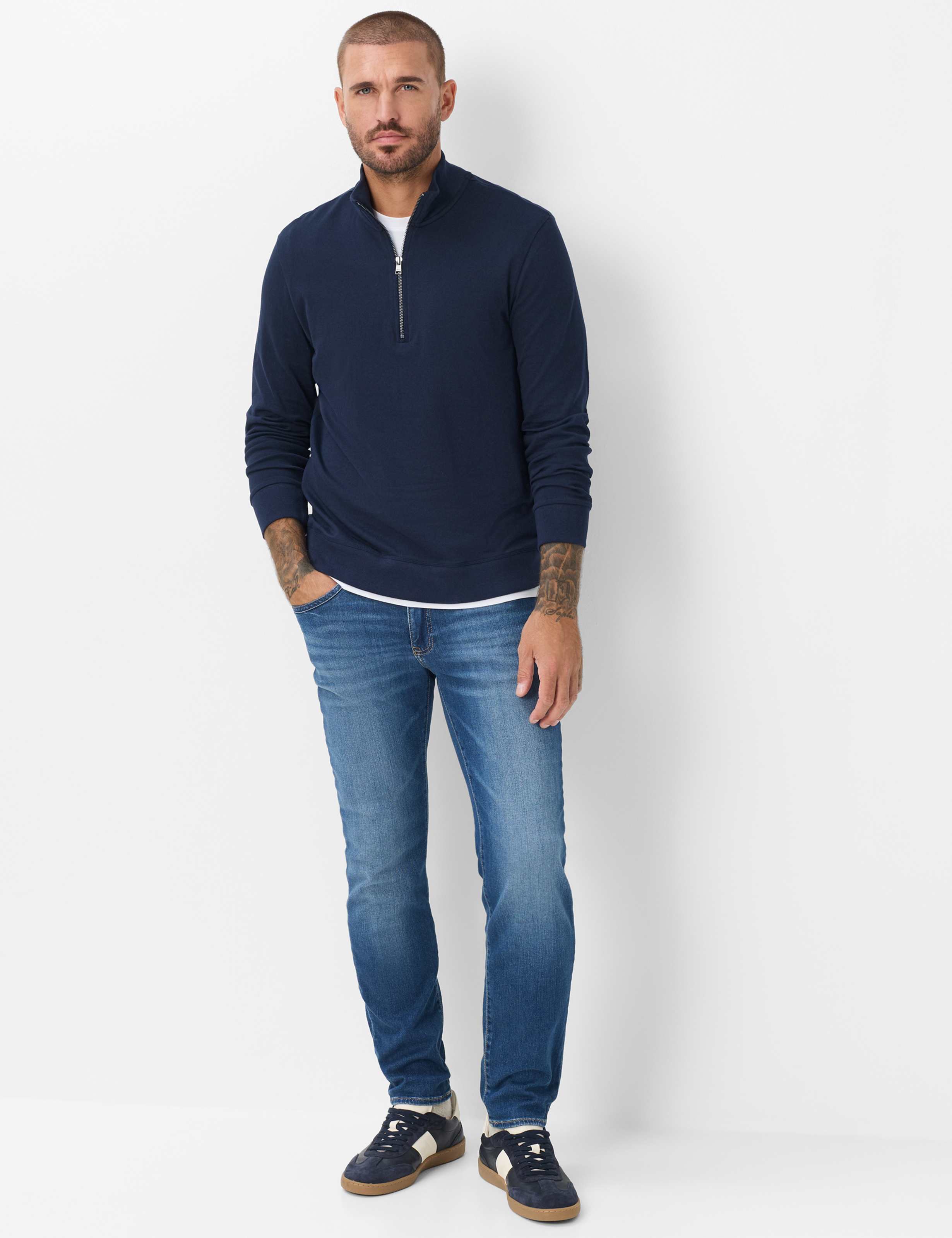 Herren Style PEO Dunkelblau  Model Outfit
