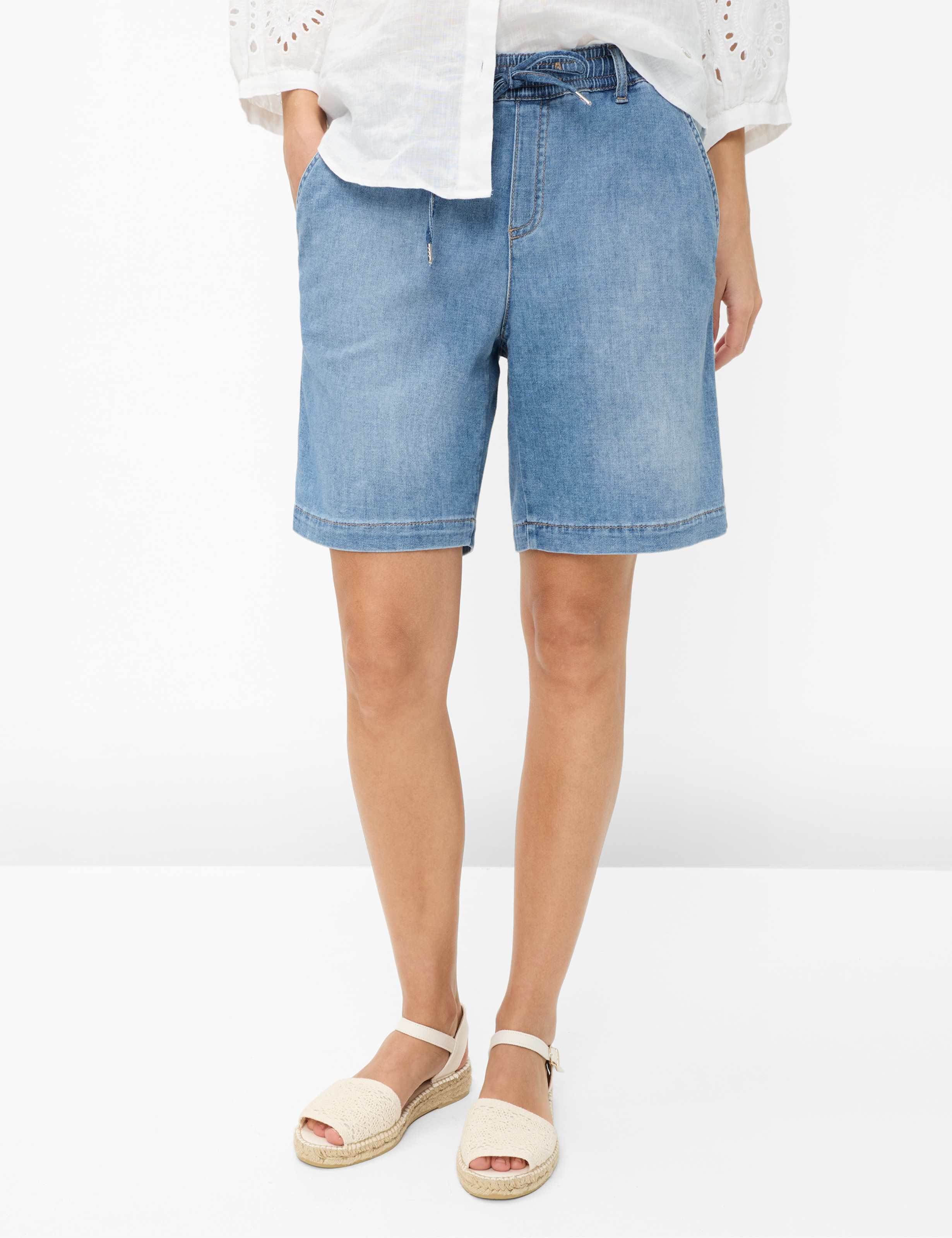 Shades of Blue, Women, Style MAINE B, MODEL_FRONT_ISHOP