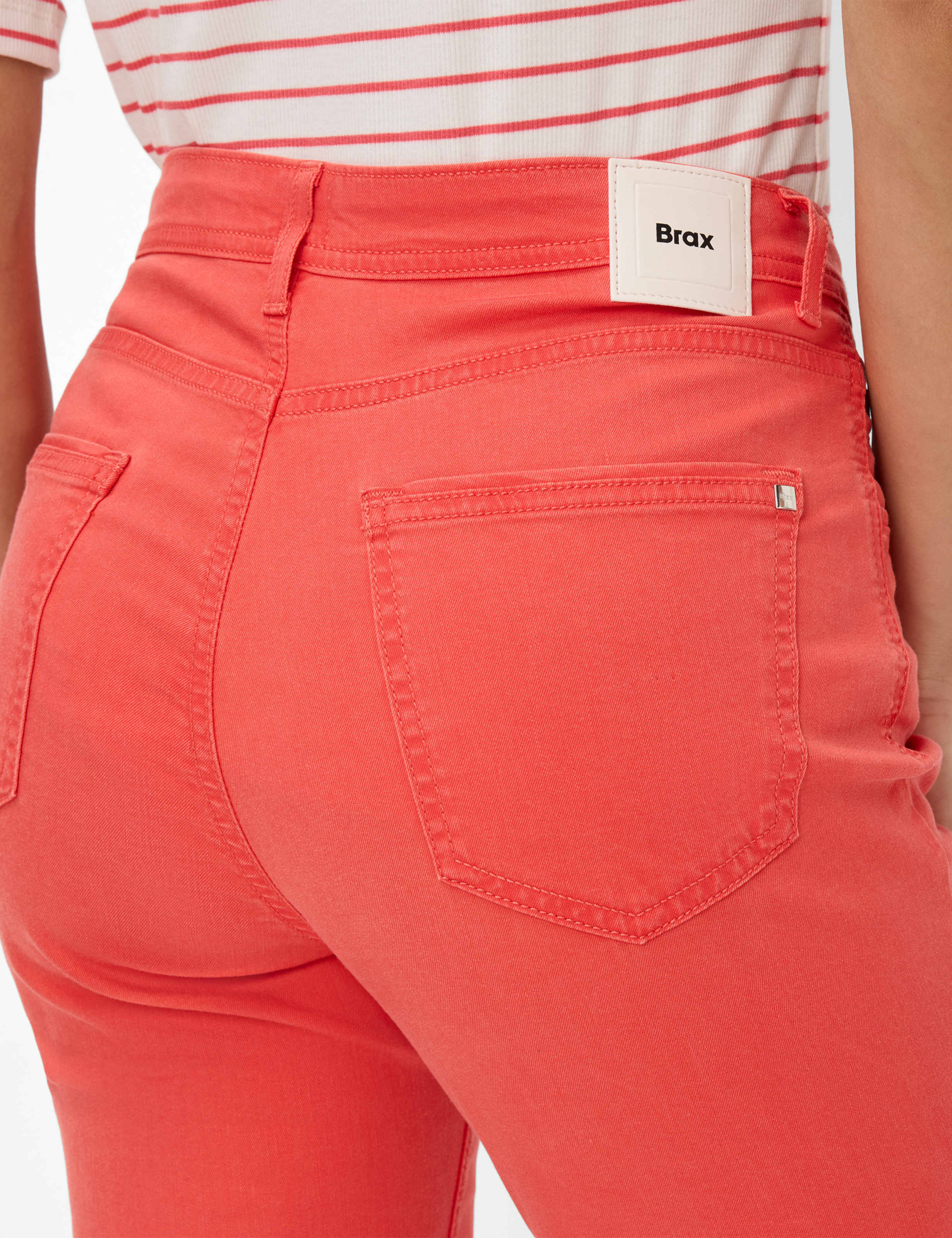Damen Style CAROLA Denim Rot Feminine Fit Detail 2