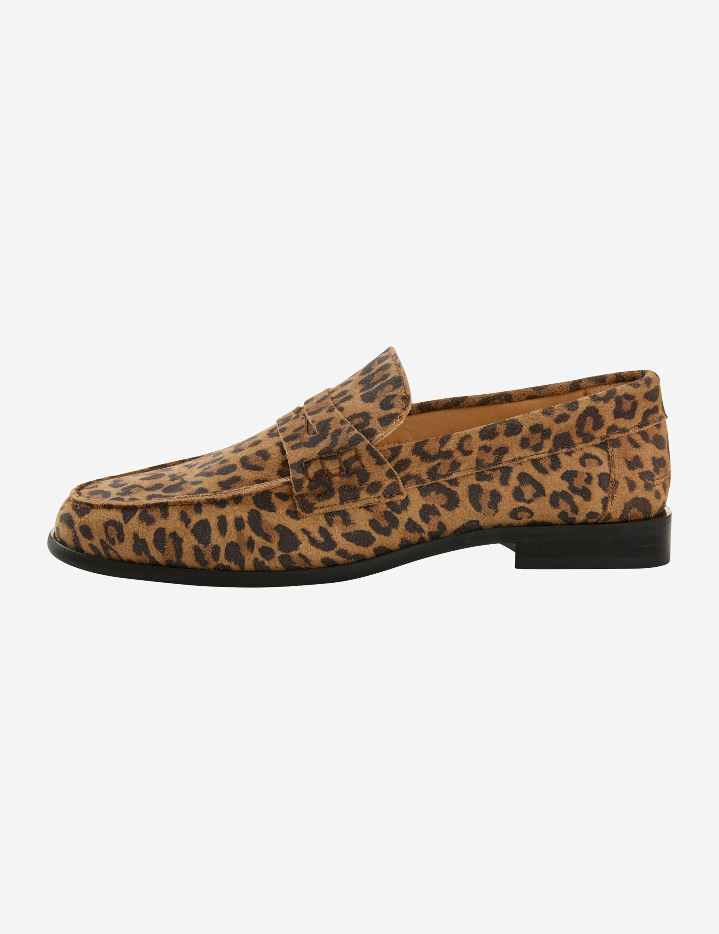 Damen Style ADORA Hellbraun  Model Outfit