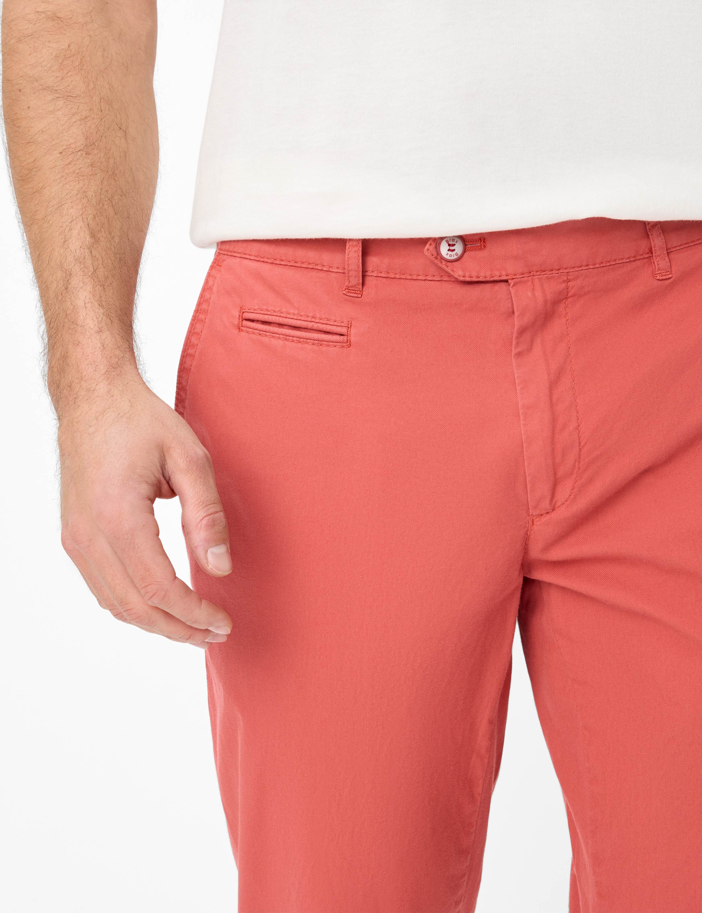Homme Style EVEREST Rouge Regular Fit Détail 1