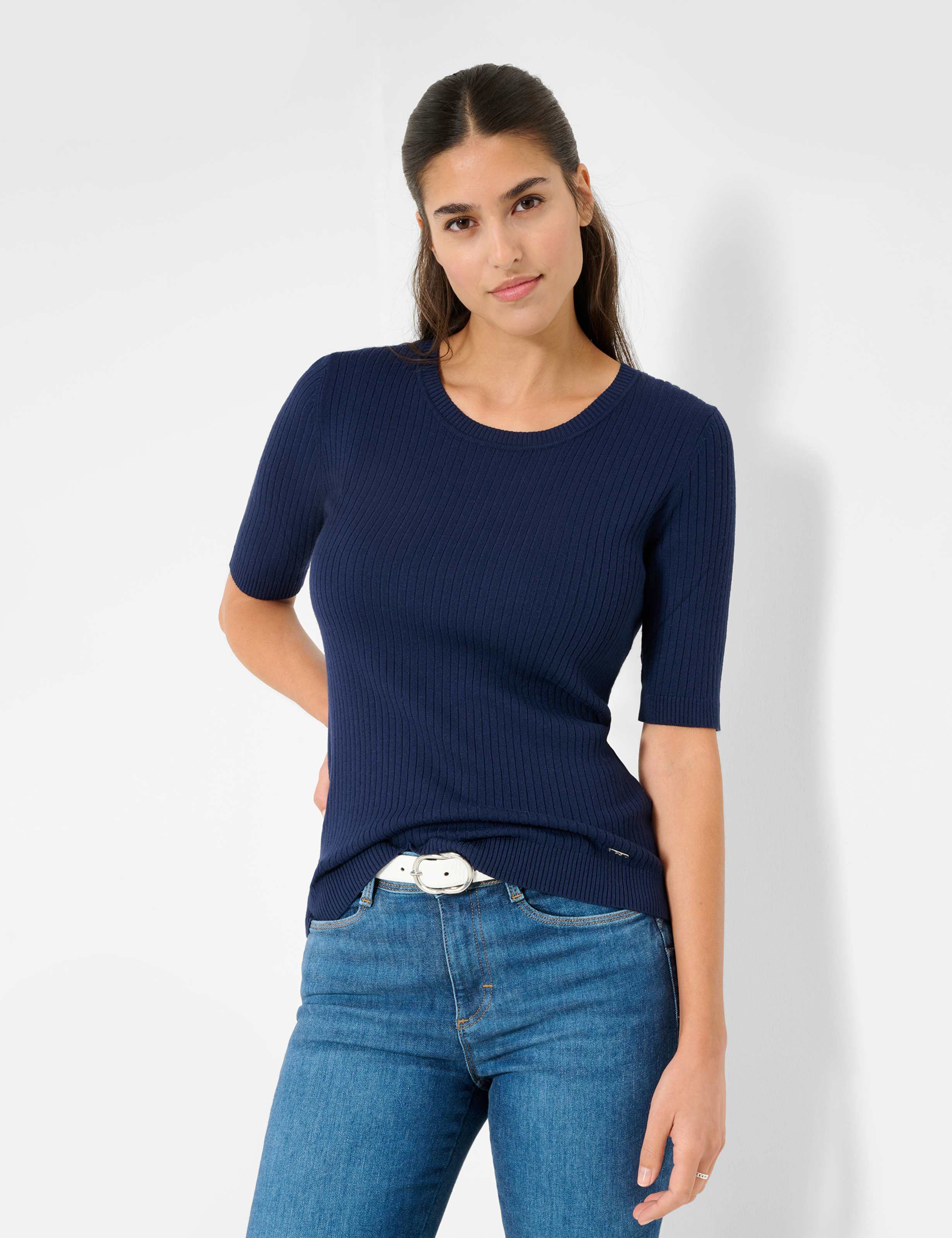 Women Style LYNN indigo  Model Front