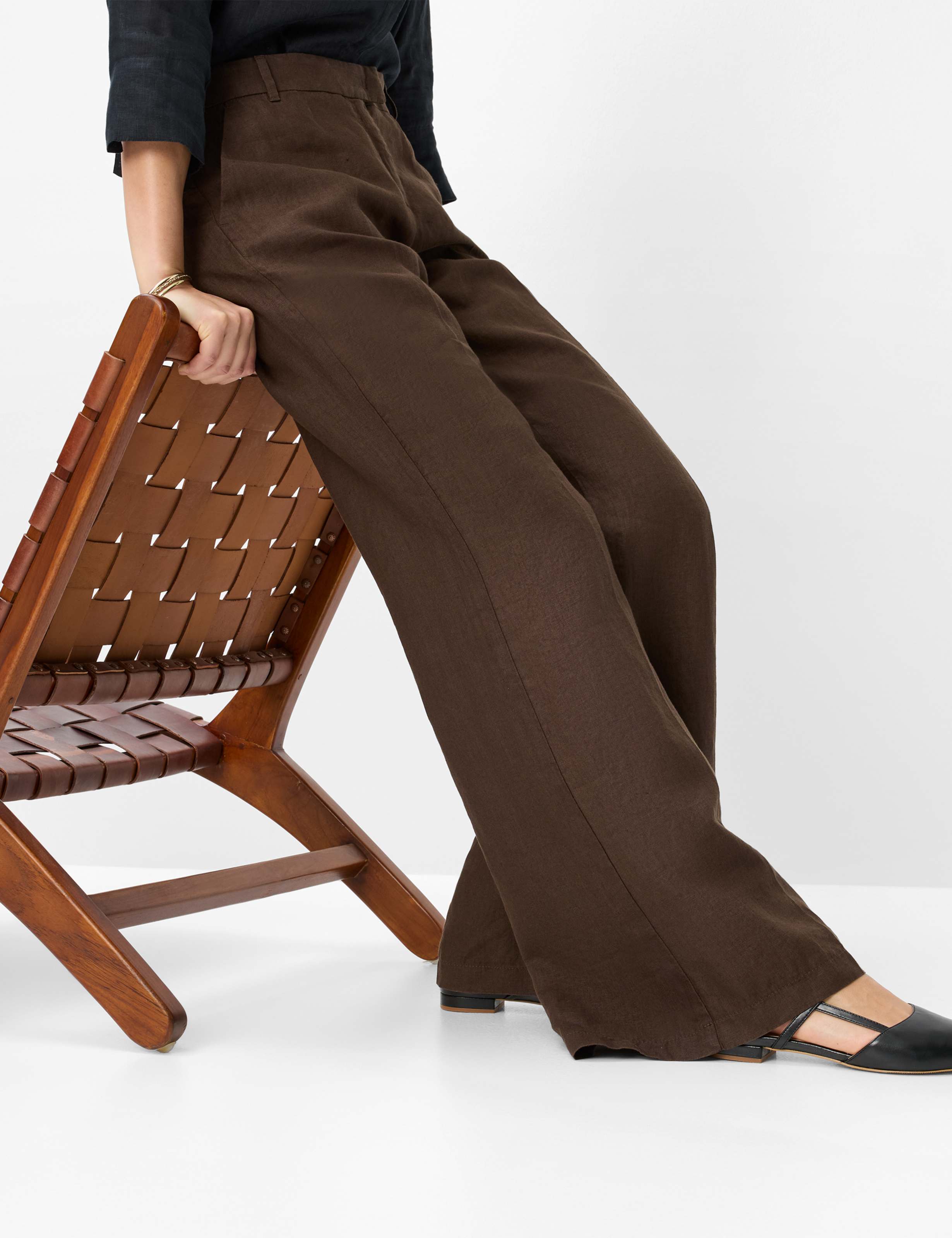 Women Style MAINE Dark Brown Wide Leg Detail 1