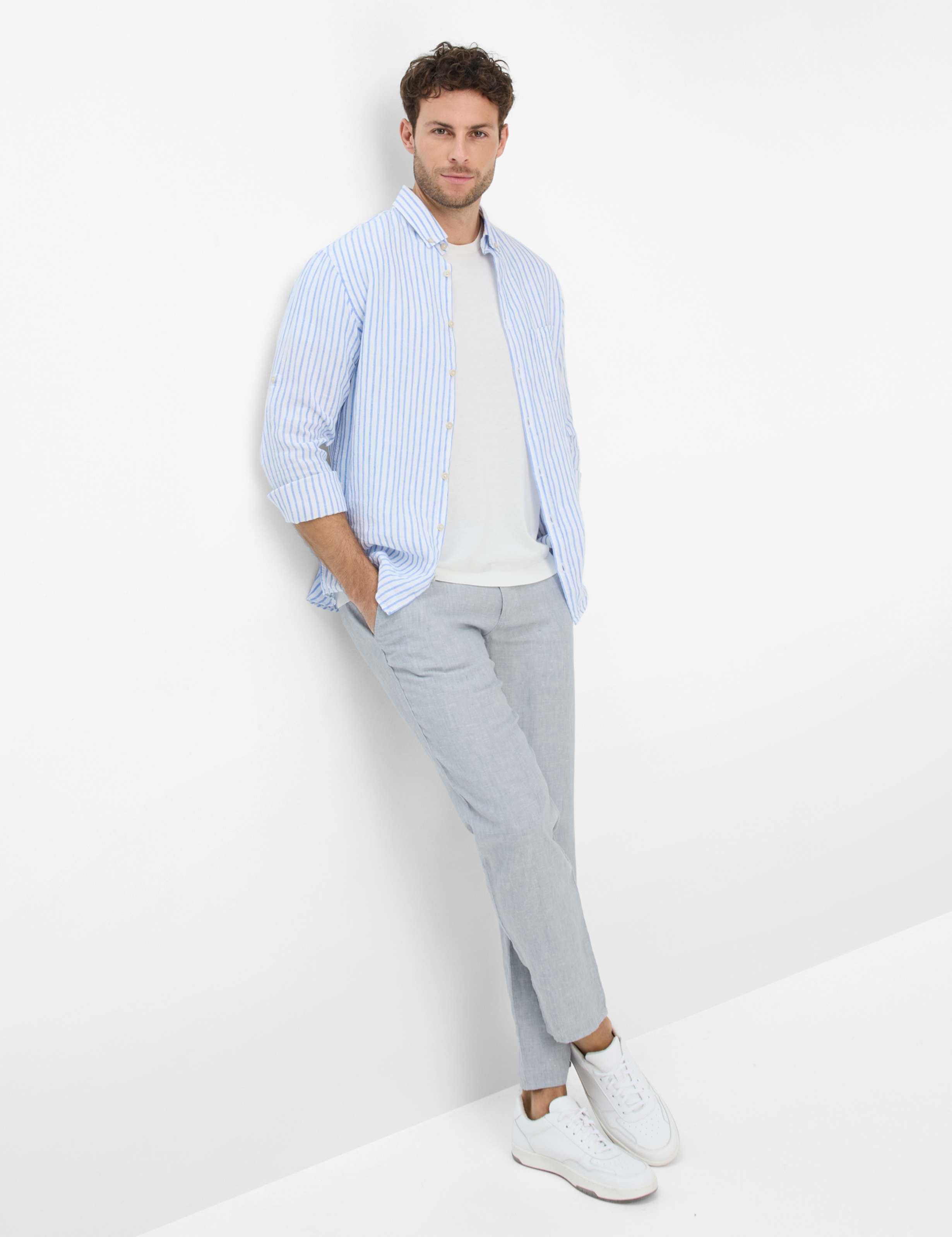Homme Style FABIO Gris Clair Modern Fit Tenue du mannequin