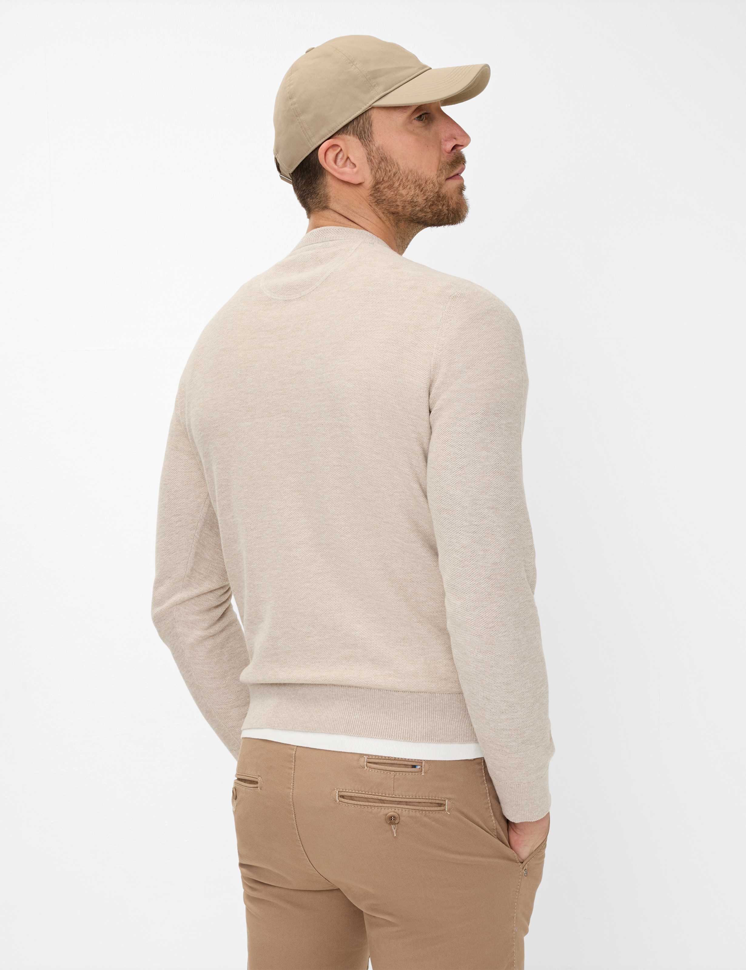 Men Style RICK Beige  Model back