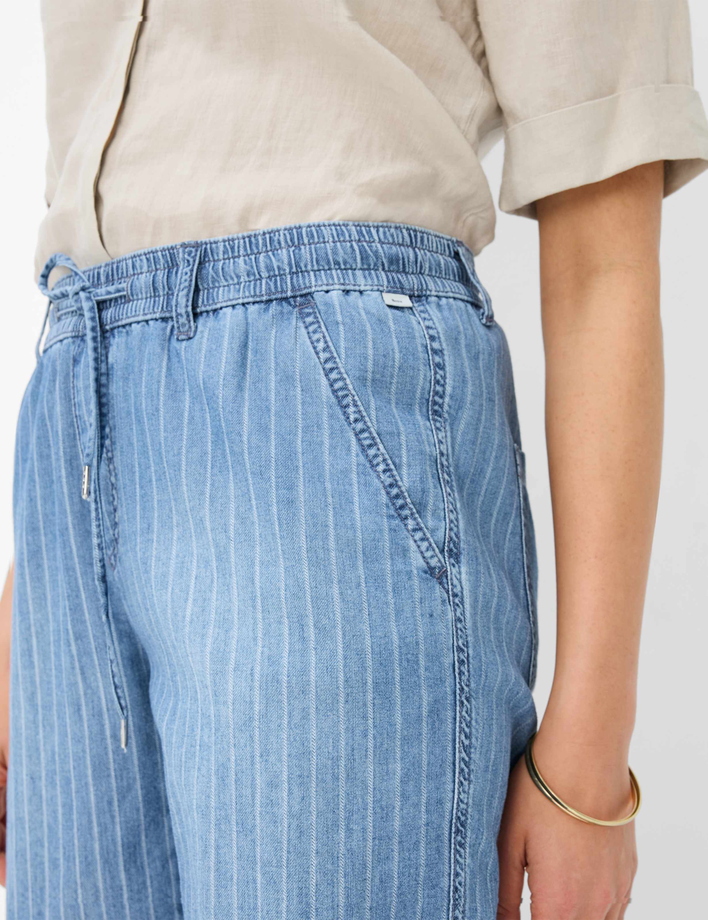 Women Style MAINE B Denim Blue Wide Leg Detail 2