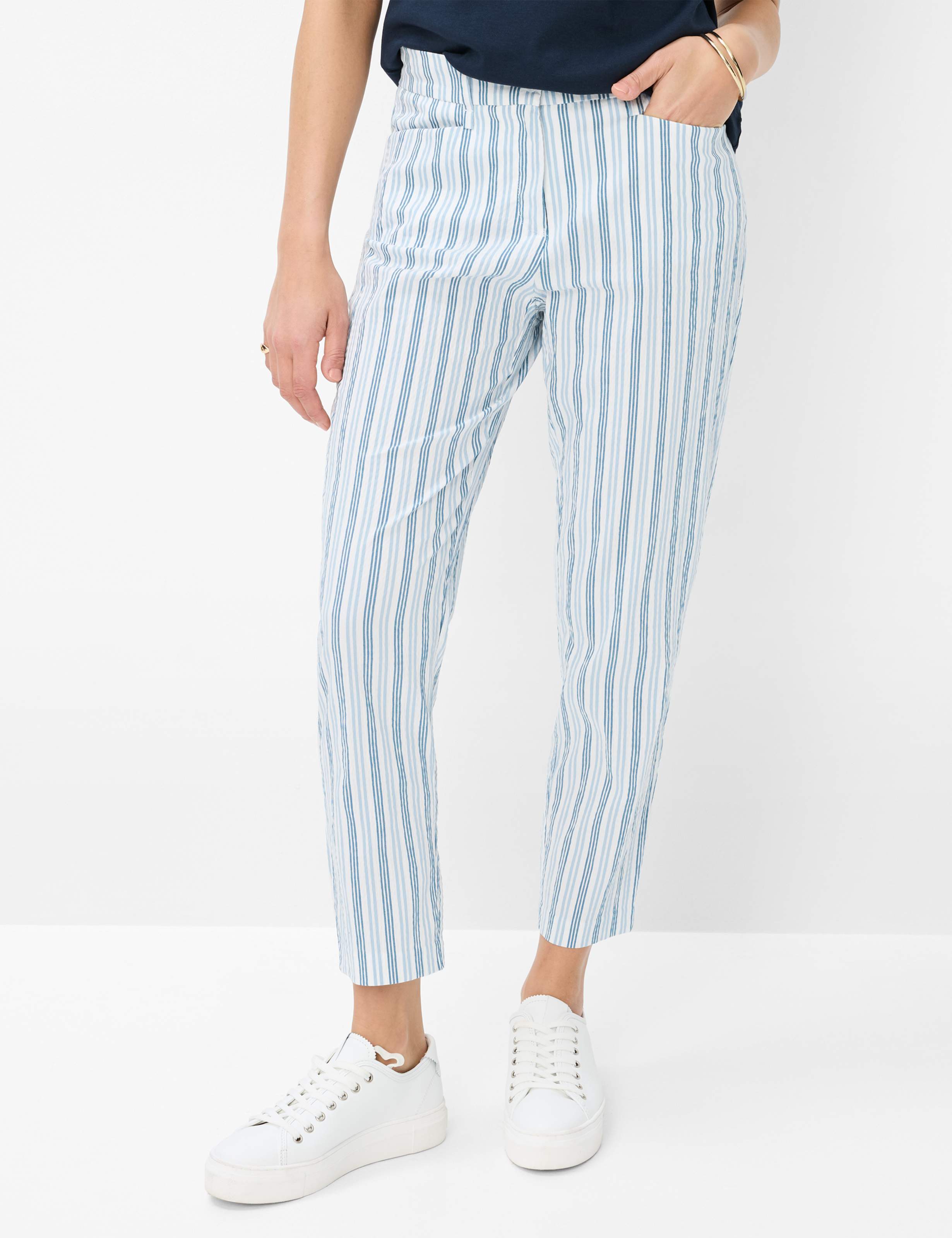 Shades of Blue, Women, Style MARA S, MODEL_FRONT_ISHOP