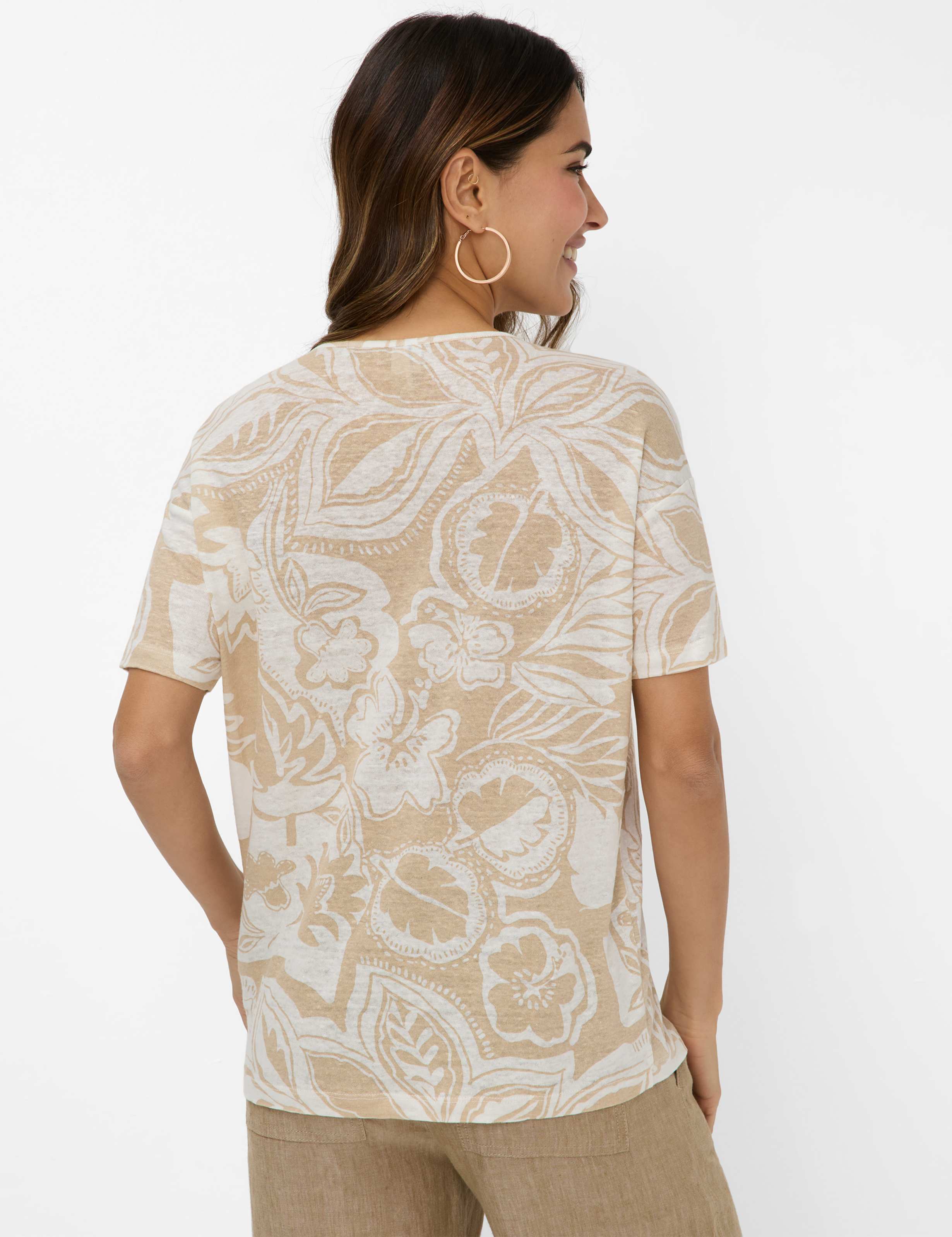 Women Style CANDICE Cream White  Model back