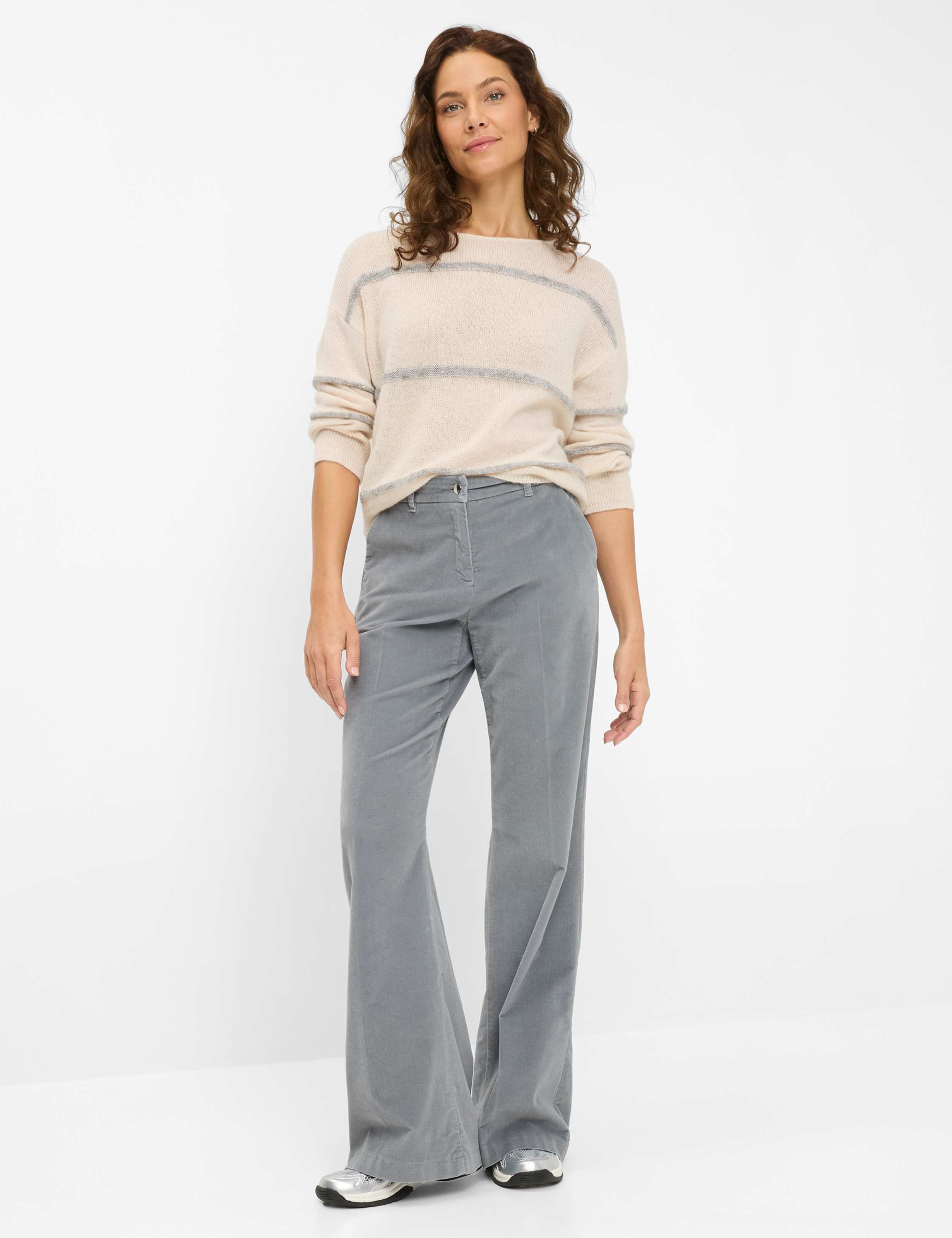 Women Style MAINE Medium Gray Wide Leg Model Outfit