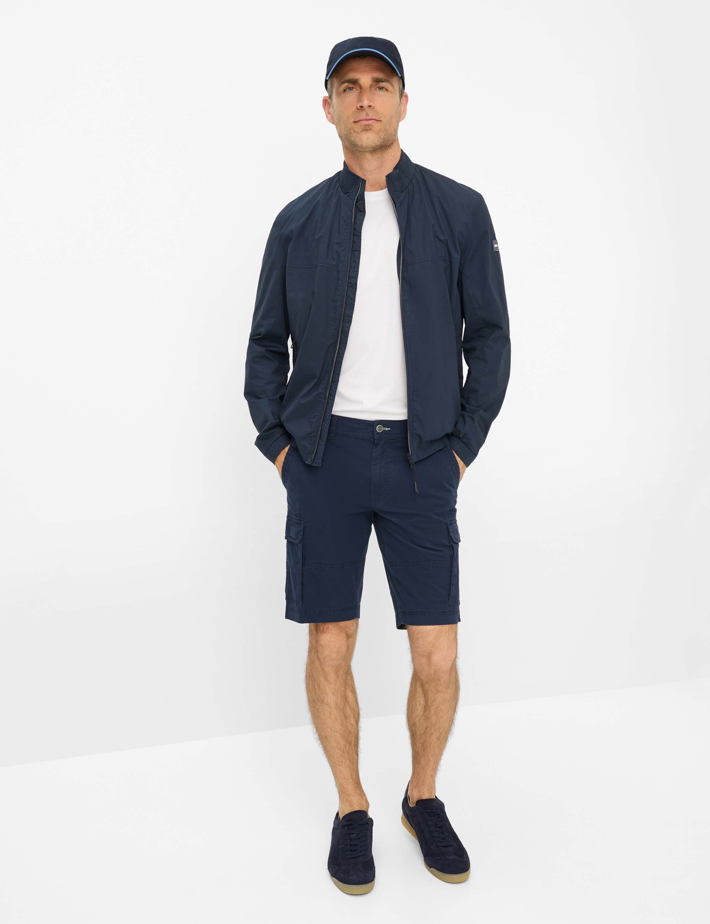 Herre Style BODO Mørkeblå Regular Fit Model Outfit