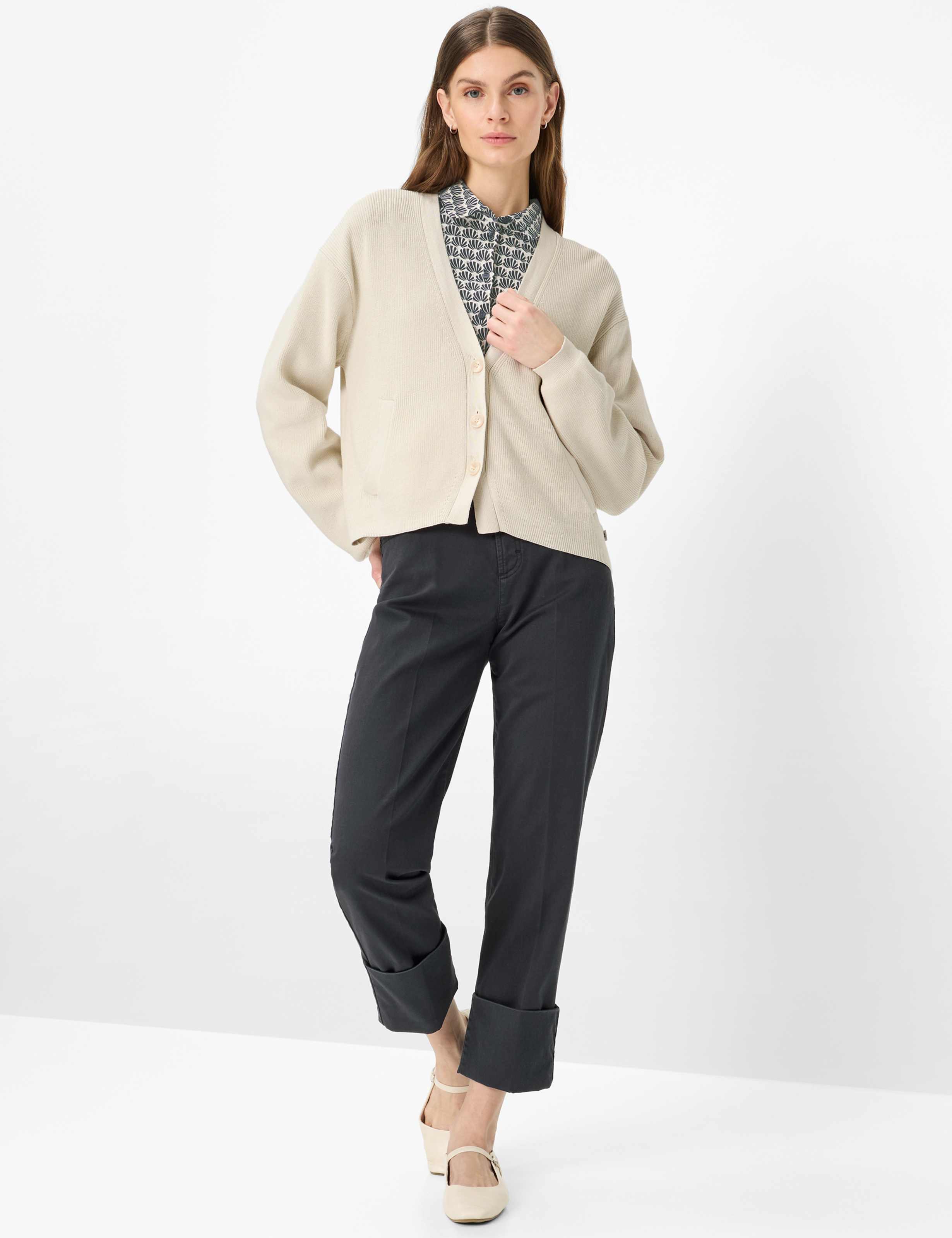 Damen Style ANIQUE Hellbeige  Model Outfit