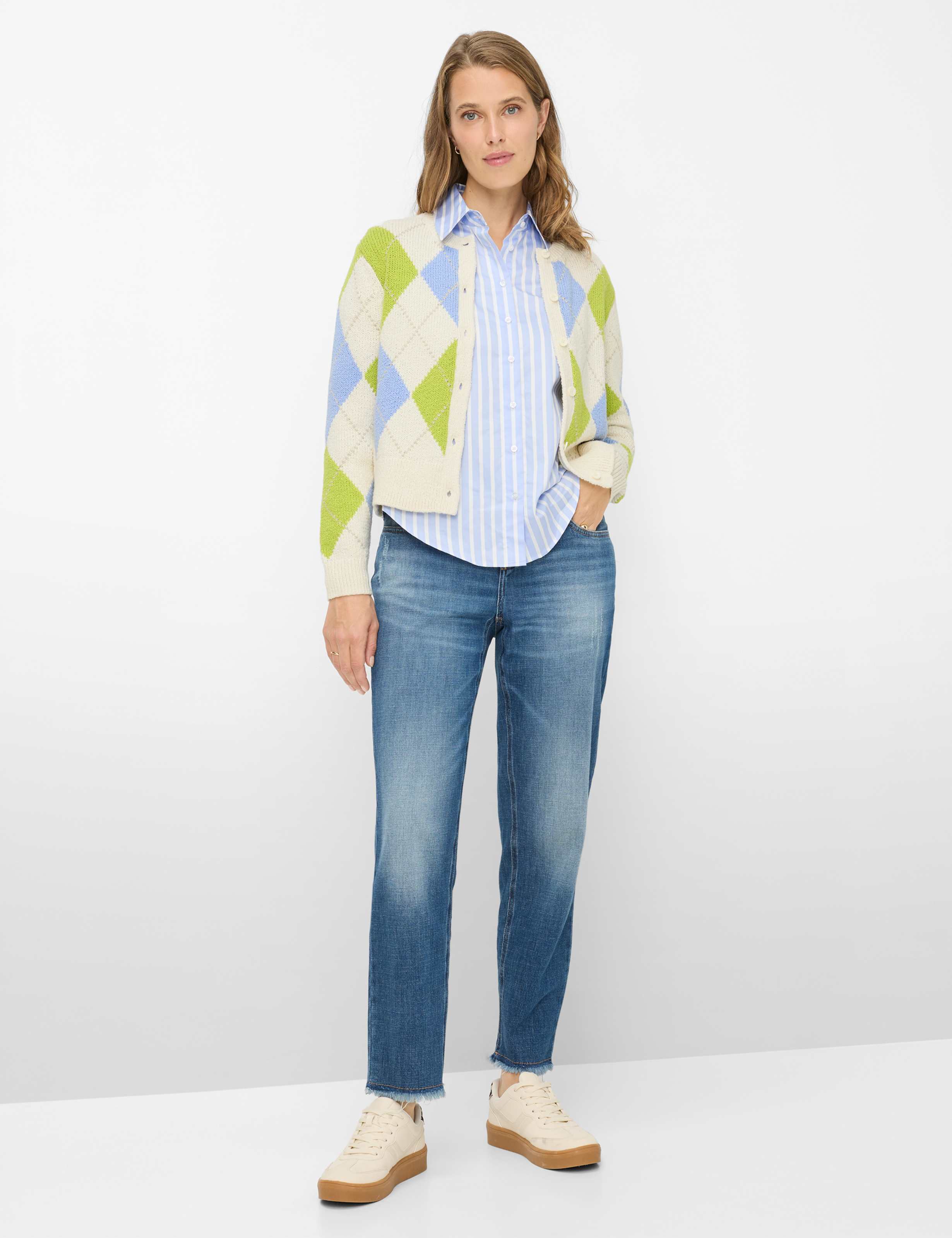 Damen Style ANN Mehrfarbig  Model Outfit