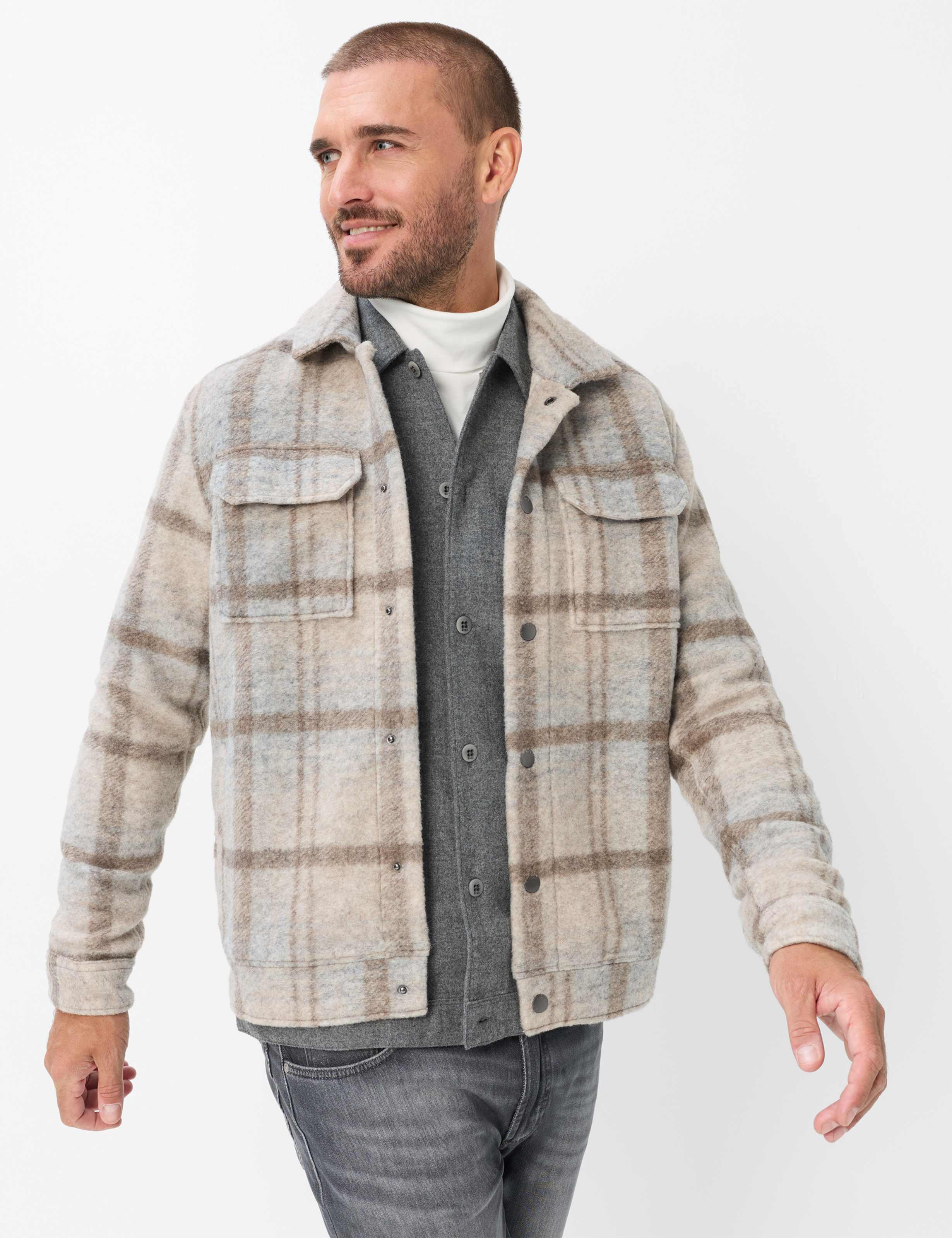 Herren Style SANTIAGO Hellbraun  Model Front