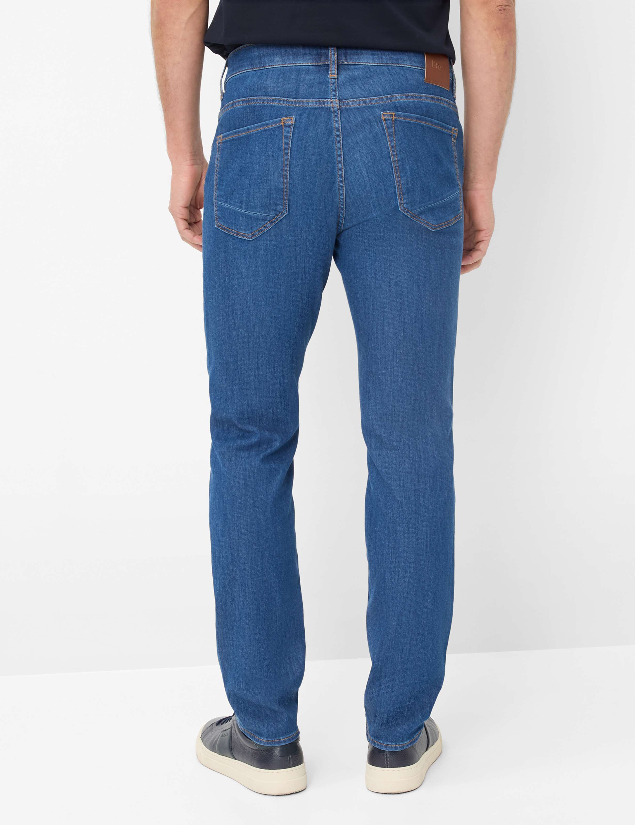 Men Style CHUCK Denim Blue Modern Fit Model back