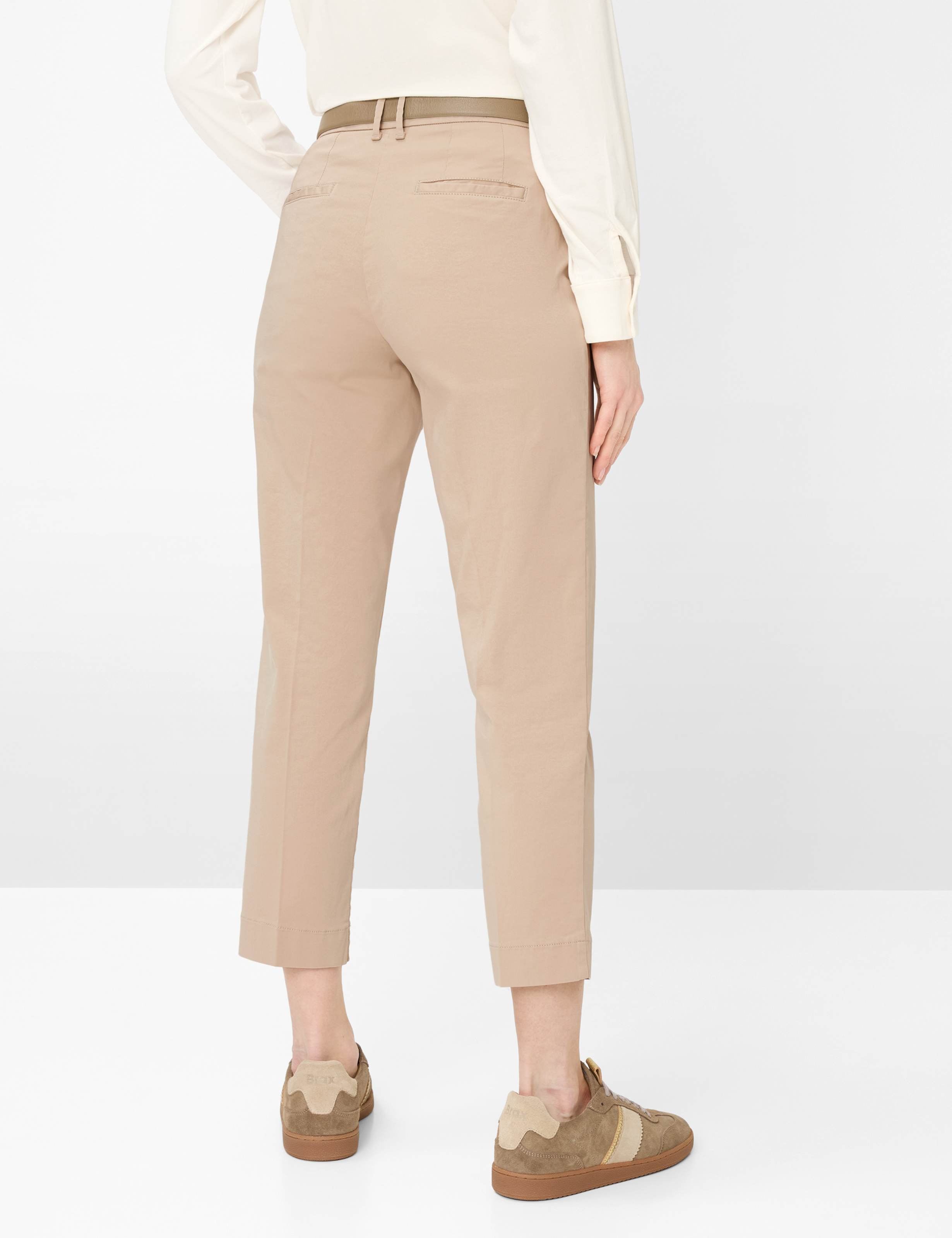 Shades of beige, Women, Style MARA S, MODEL_RUECK_ISHOP