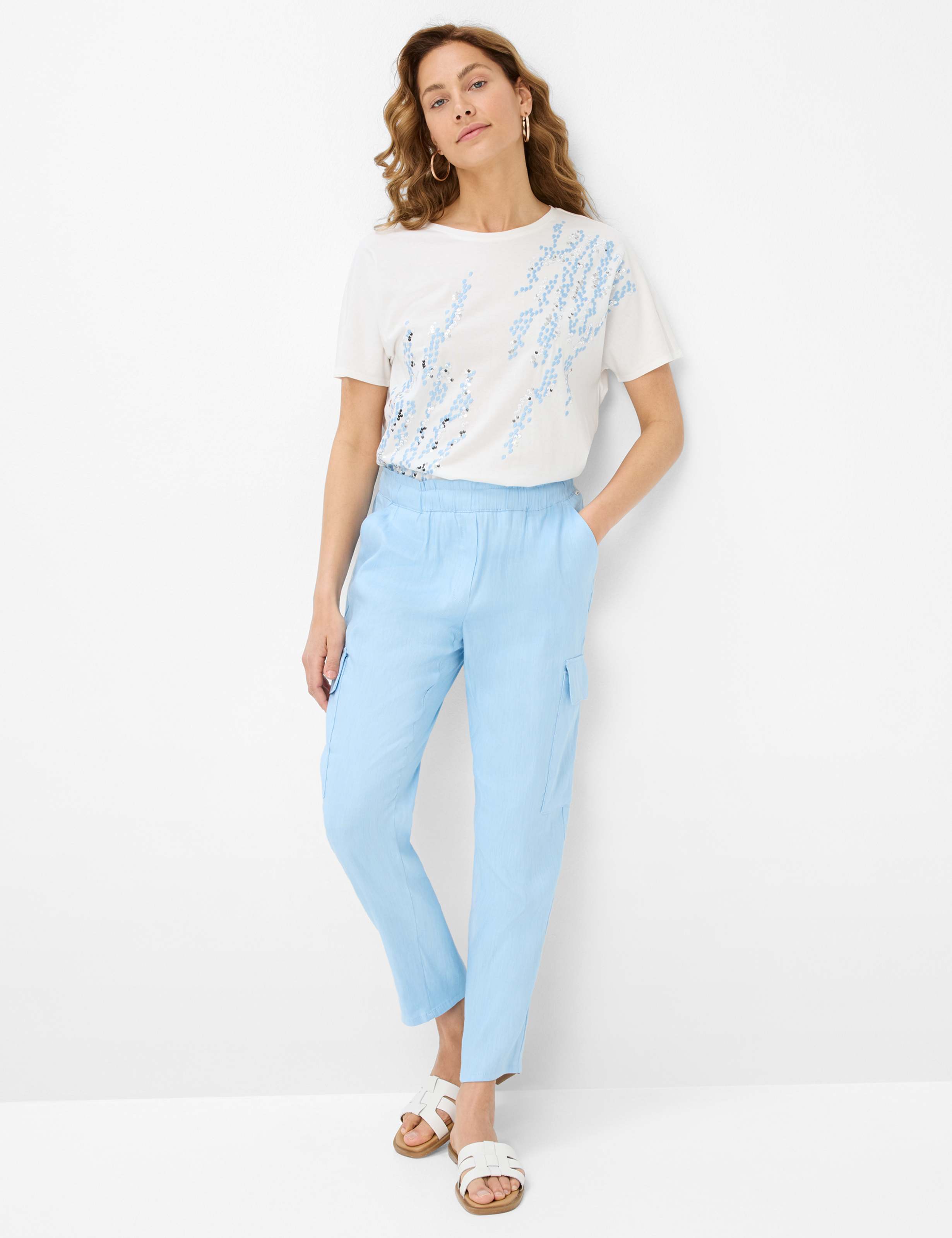 Damen Style CAELEN Hellblau  Model Outfit
