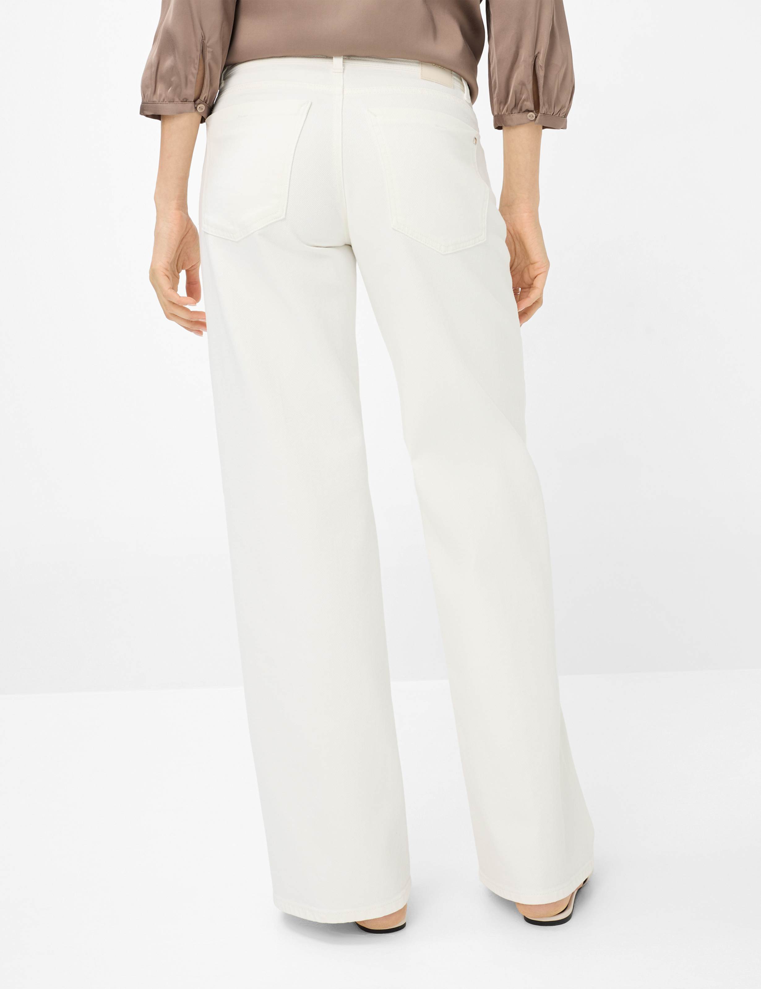 Damen Style MORGAN Cremeweiß Wide Leg Model Rueck