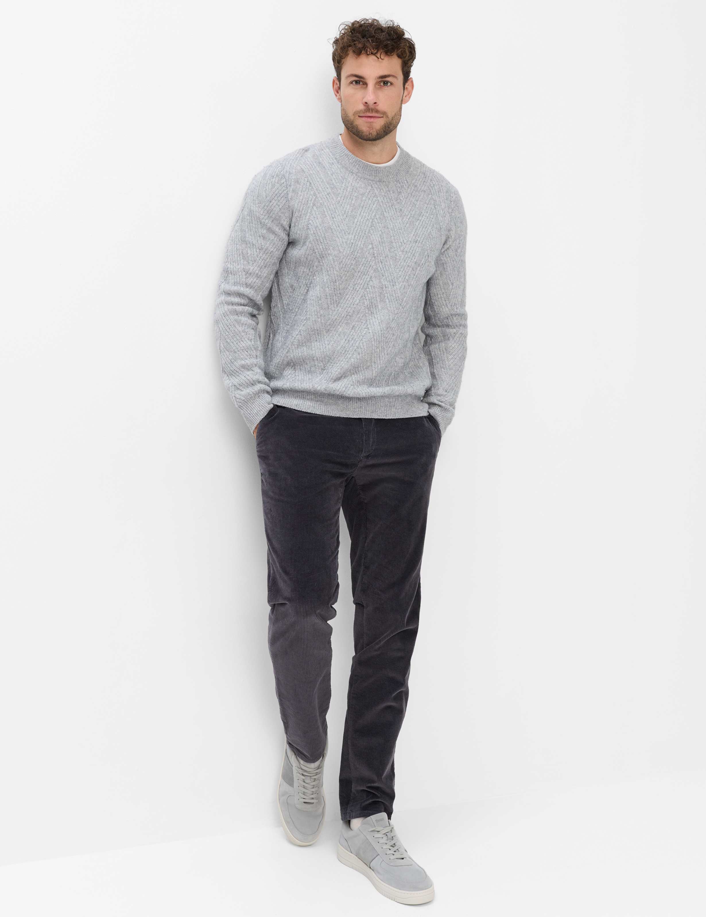 Men Style BUDDY Light Grey  Model Outfit
