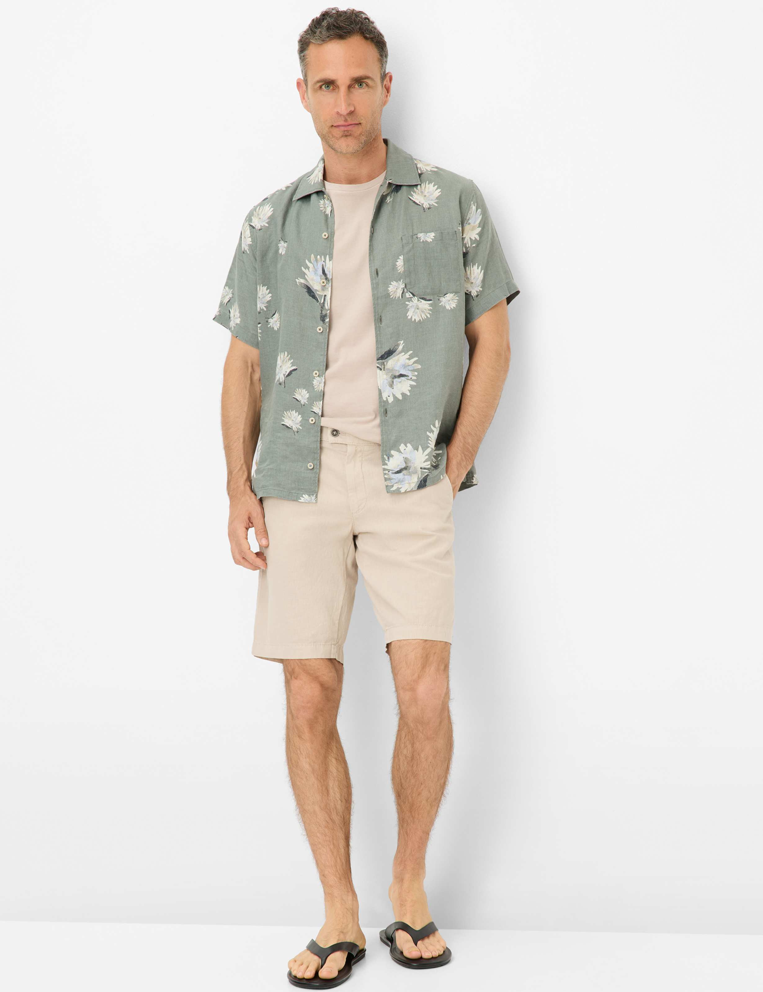 Herren Style BOSSE Beige Regular Fit Model Outfit